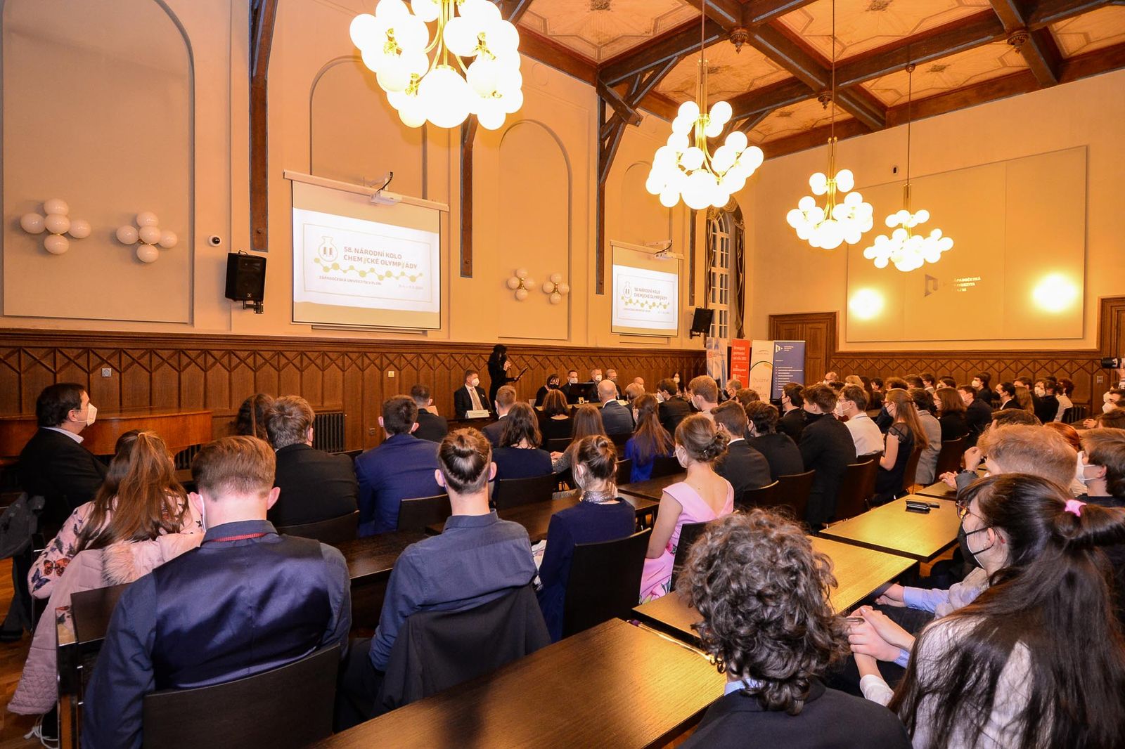 Nejlepší středoškolští chemici přijeli do Plzně utkat se v olympiádě (foto: M. Pecuch, 31.1.2022)