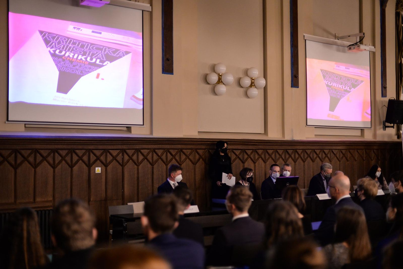 Nejlepší středoškolští chemici přijeli do Plzně utkat se v olympiádě (foto: M. Pecuch, 31.1.2022)