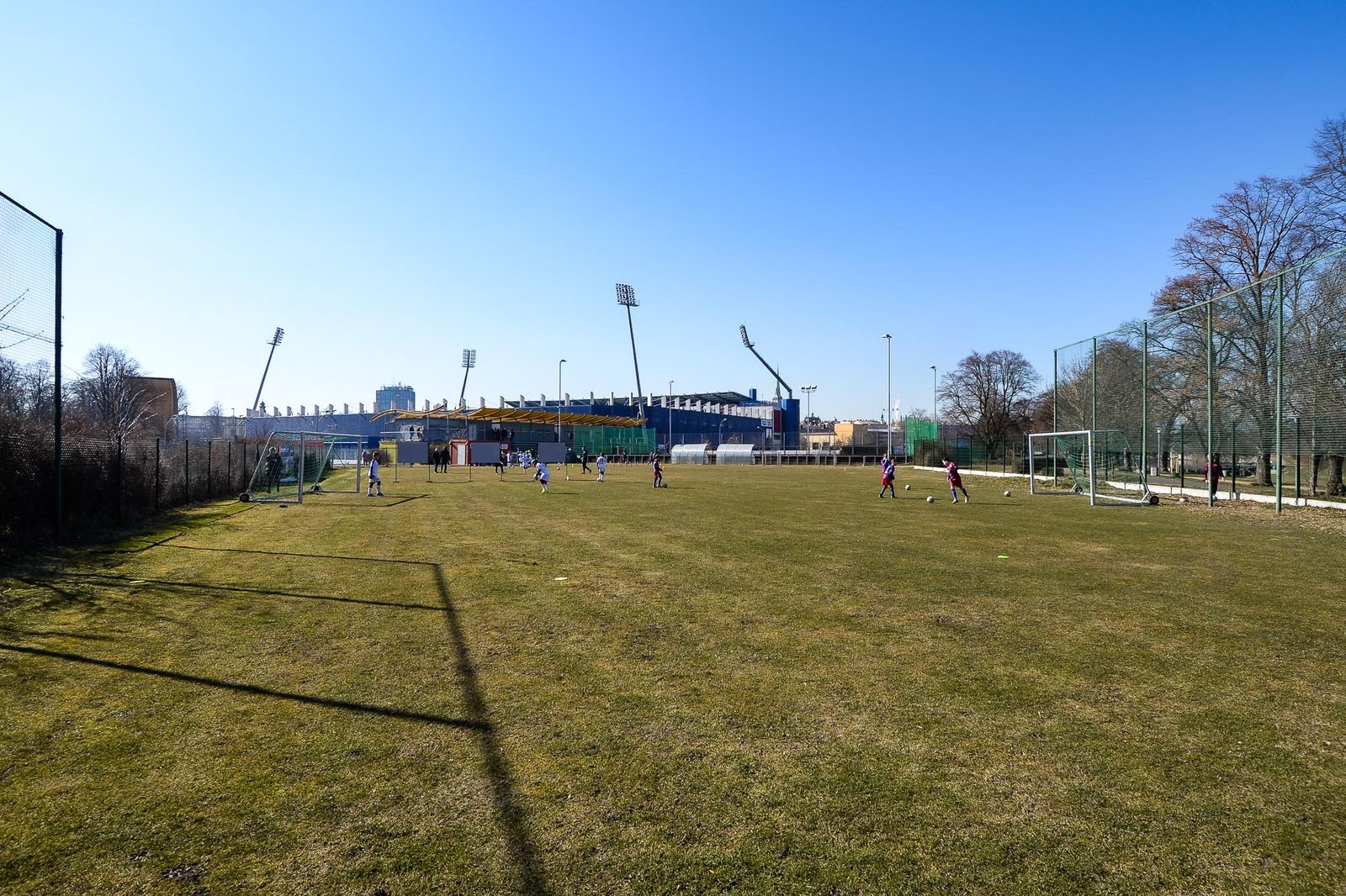 Představení projektu nového moderní zázemí tréninkového centra mládeže (foto: M. Pecuch, 9.3.2022)