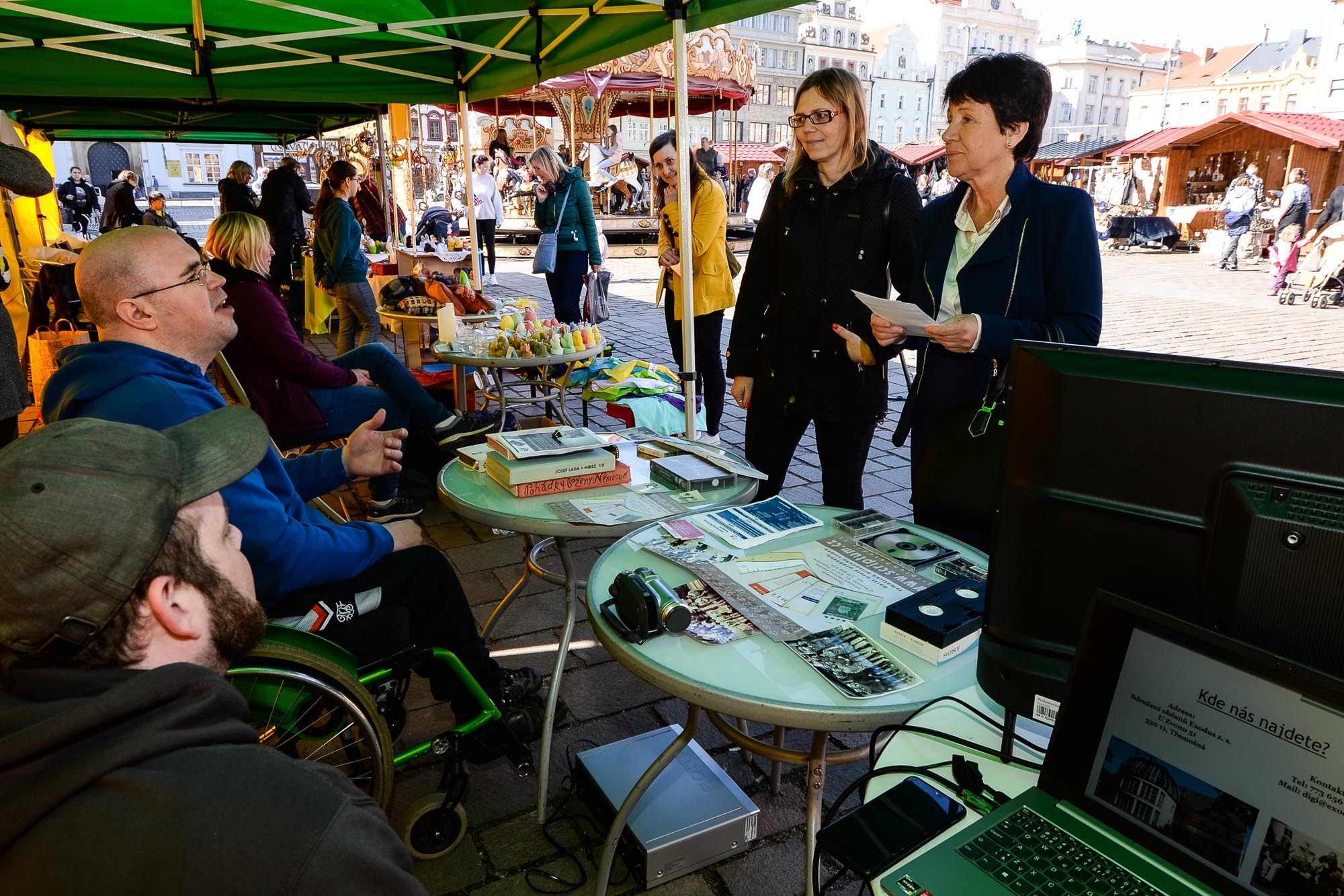 Prodejní výstava Šikovné ruce (foto: M. Pecuch, 14.4.2022)