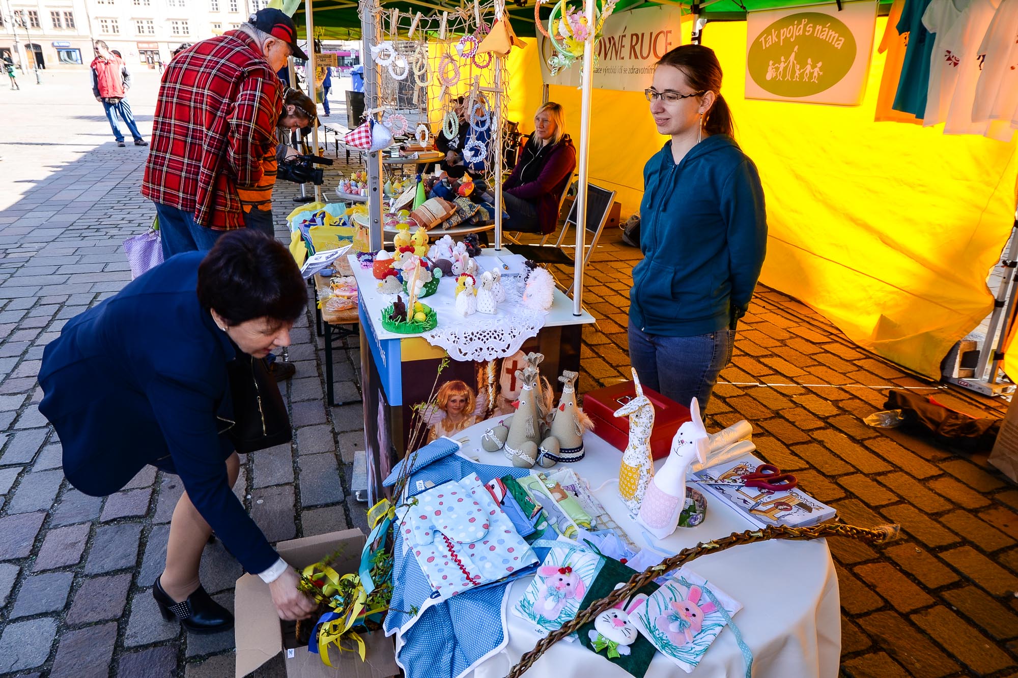 Prodejní výstava Šikovné ruce (foto: M. Pecuch, 14.4.2022)