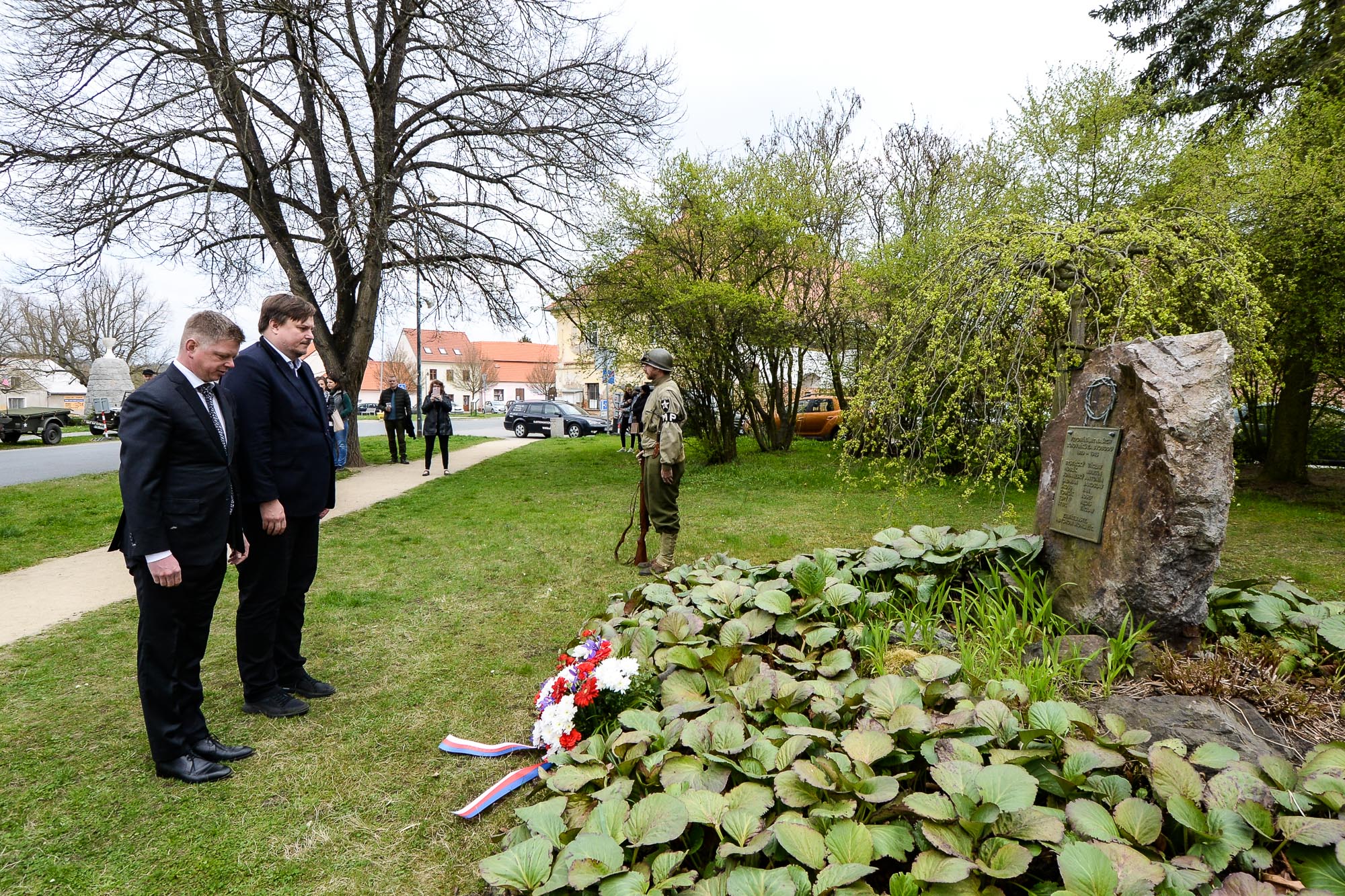 Slavnosti svobody 2022 - Pietní akty v Křimicích (foto: M. Pecuch, 23.4.2022)