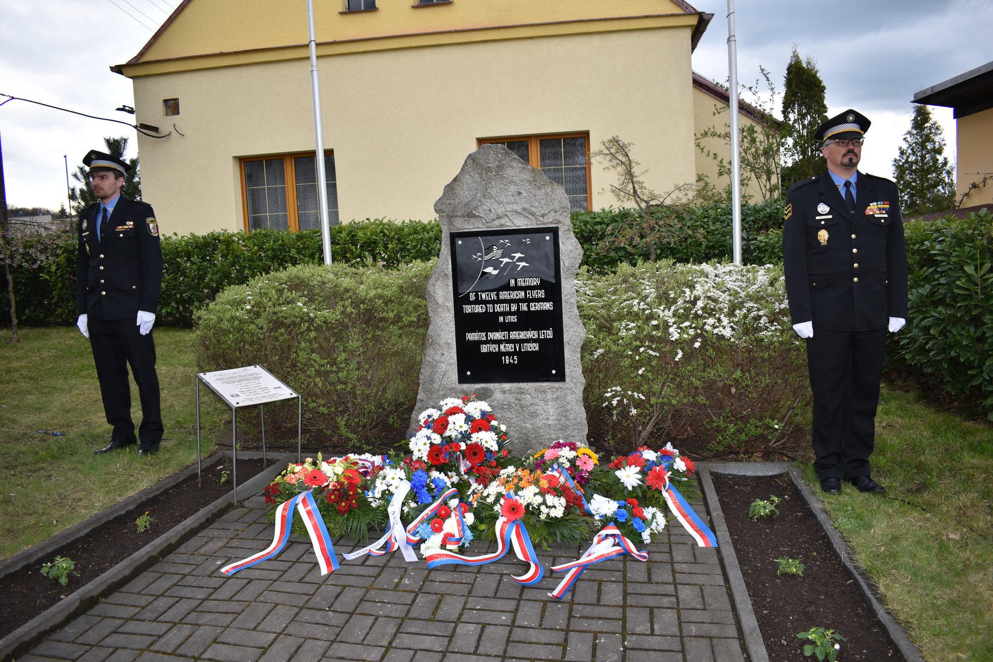 Pietní akt Litice (foto: A. Jarošová, 25.4.2022)