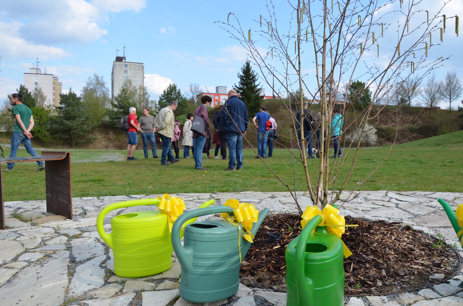 V prostoru bývalého hřiště BMX na okraji sídliště Košutka vznikl nový park Podzemník, který zrealizovala Správa veřejného statku města Plzně na základě přání občanů. Na okraji jednoho z největších plzeňských sídlišť tak vznikla nová skoro 2,5 hektaru velká parková plocha. (foto: E. Kriegerová, 28.4.2022)