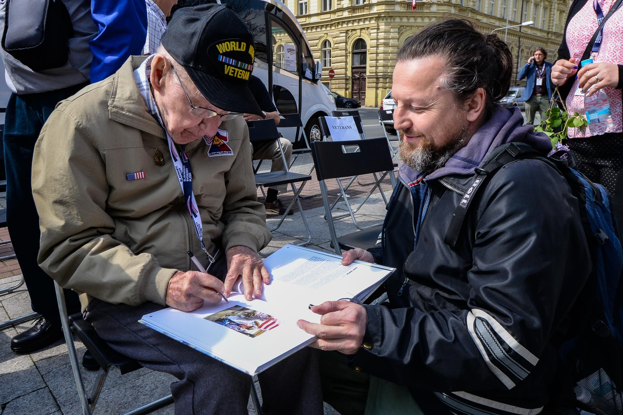Slavnosti svobody 2022 - Pietní akty Chodské, Husova, Klatovská (foto: M. Pecuch, 5.5.2022)