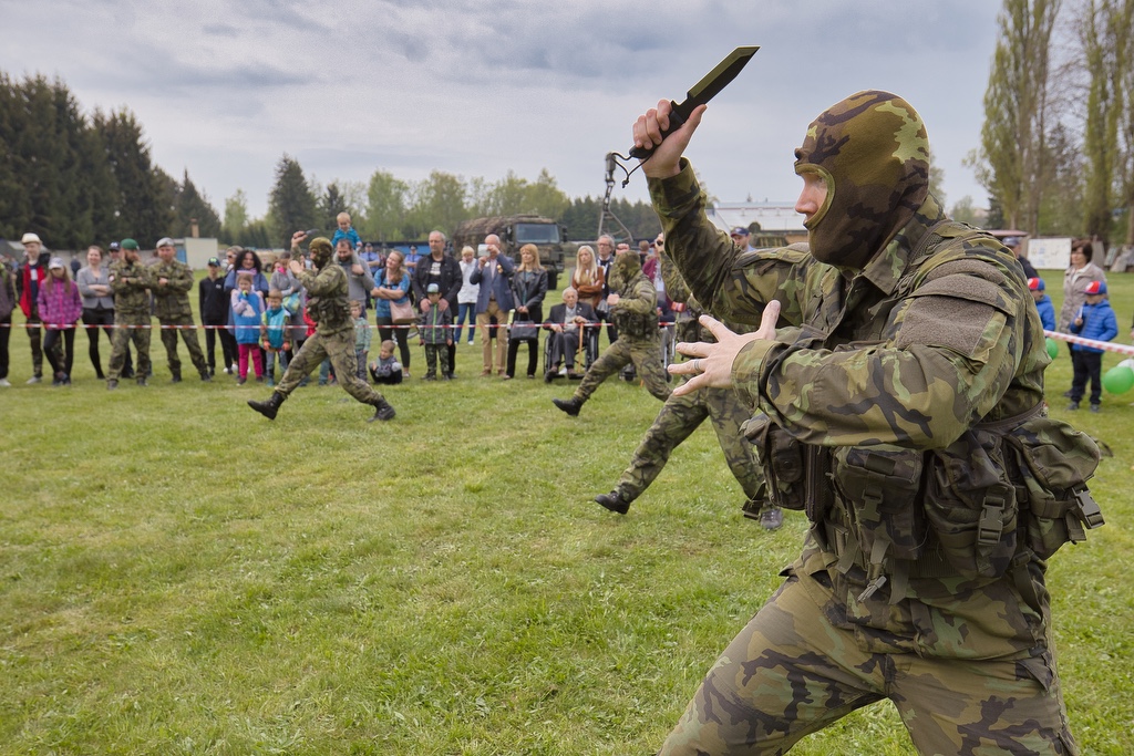 Slavnosti svobody 2022 - Dopoledne 7. května (foto: R. Muchka, 7.5.2022)