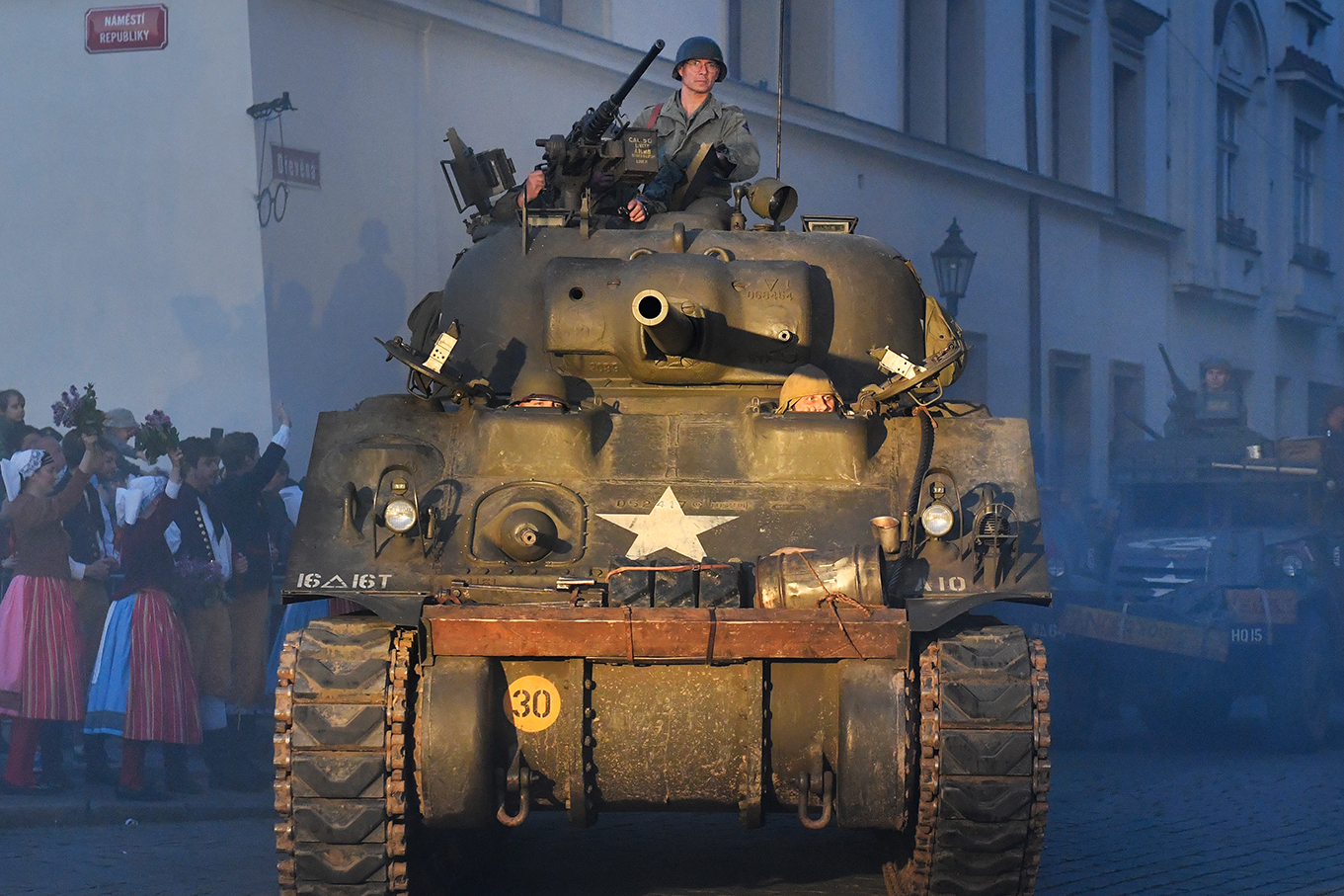 Slavnosti svobody 2022 - Plzeňské ulice přes den a večer (foto: M. Chaloupka, 7.5.2022)