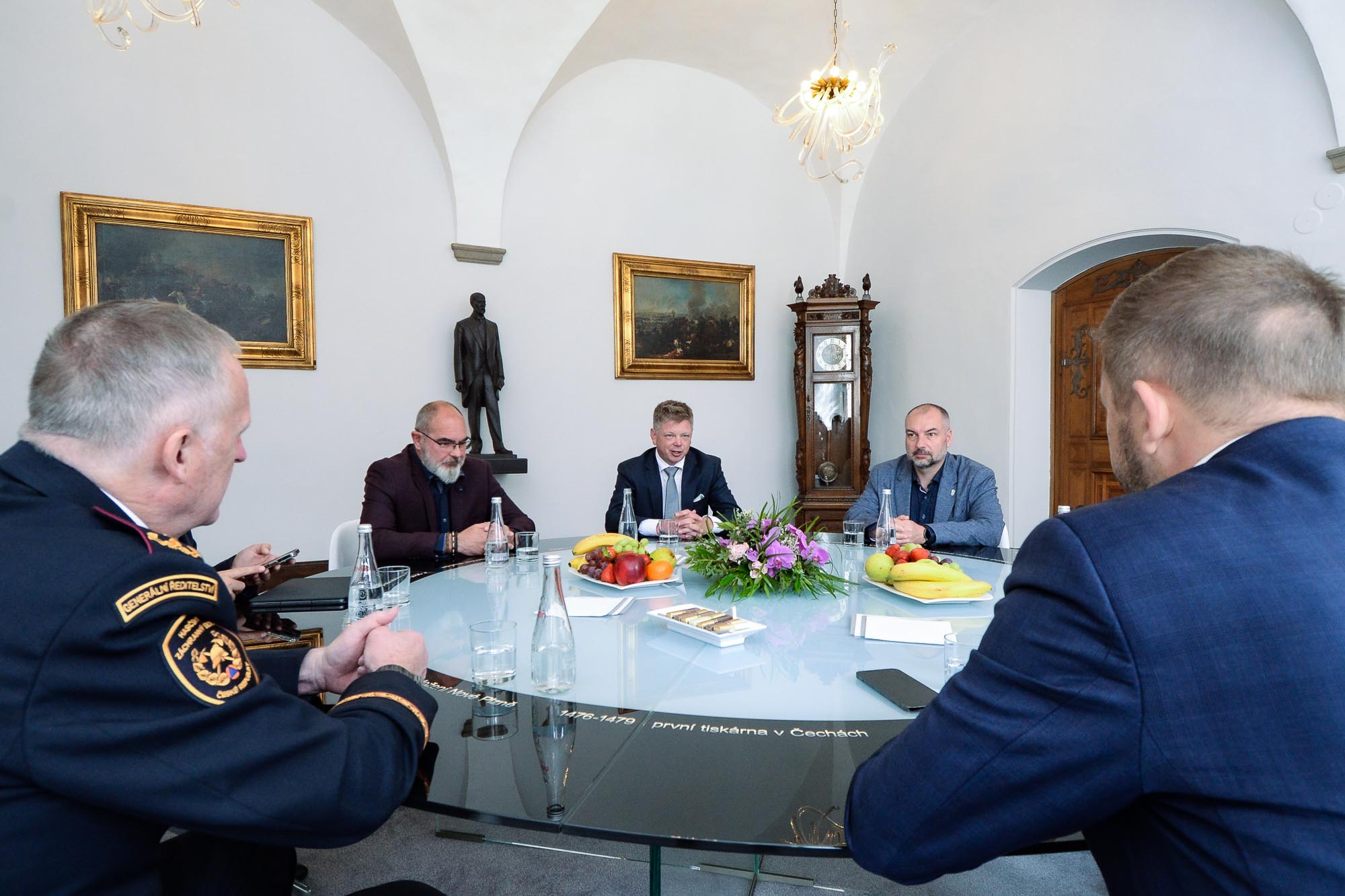 Primátor Šindelář přijal ministra vnitra Rakušana na plzeňské radnici (foto: M. Pecuch, 26.5.2022)