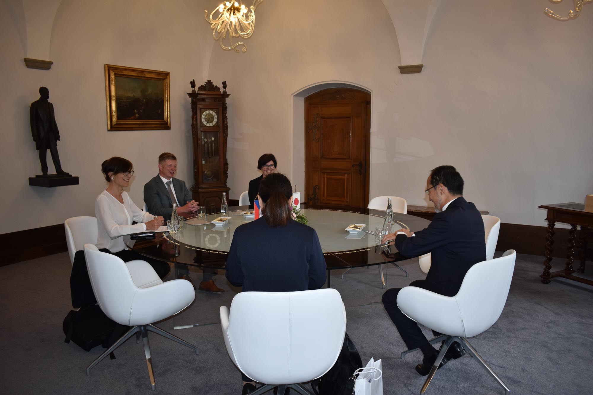 Velvyslanec Japonska Hideo Suzuki v Plzni (foto: A. Jarošová, 24.5.2022)