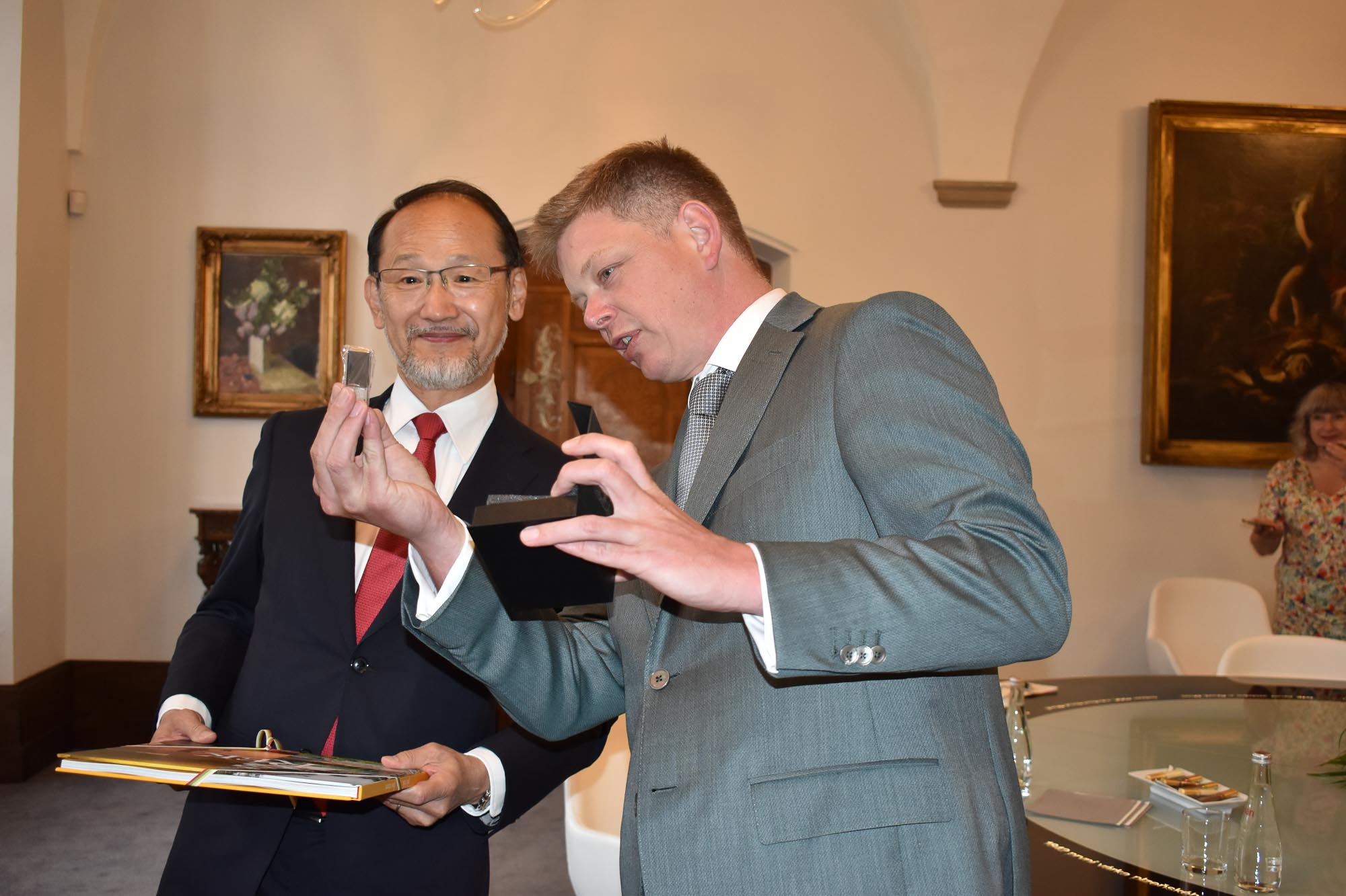 Velvyslanec Japonska Hideo Suzuki v Plzni (foto: A. Jarošová, 24.5.2022)