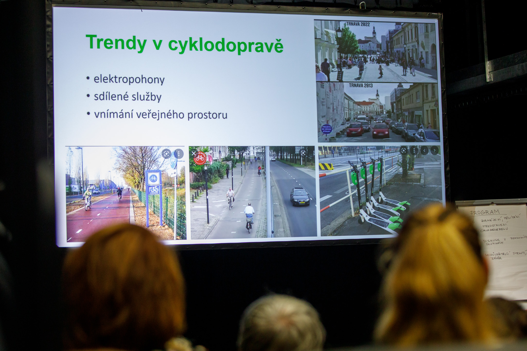 Veřejná diskuze a tisková konference k novému Cyklogenerelu v Plzni (foto: Centrum pro komunitní práci západní Čechy, 24.5.2022 / M. Pecuch, 27.5.2022)