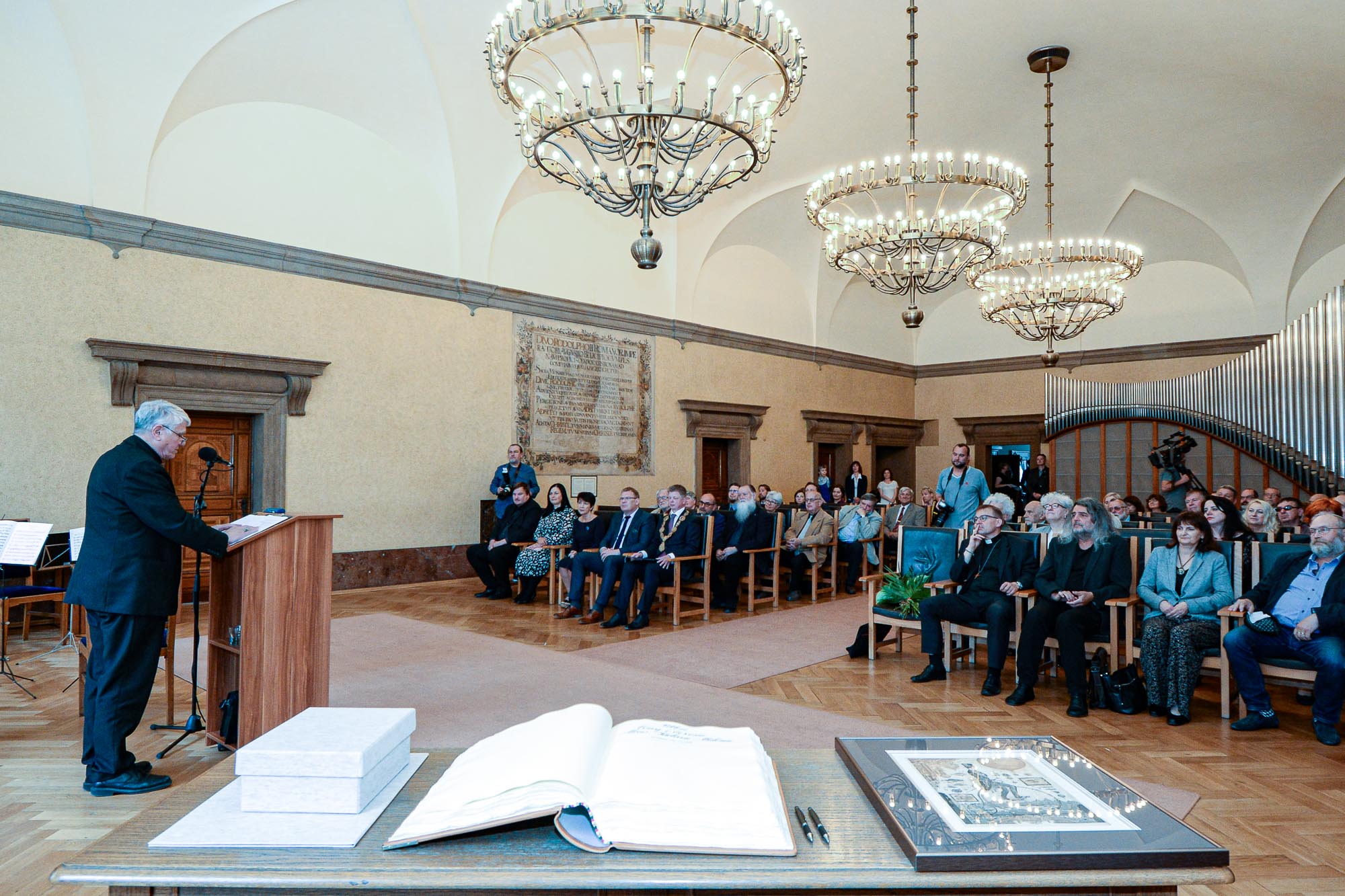 Prestižní Cenu 1. června obdržel duchovní Václav Malý (foto: M. Pecuch, 1.6.2022)