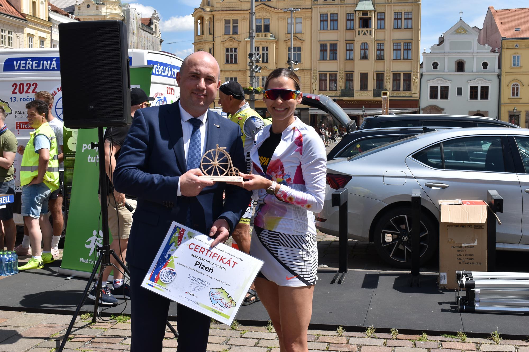 Cyklotour vybírá peníze na onkologicky nemocné děti (foto: A. Jarošová, 2.6.2022)