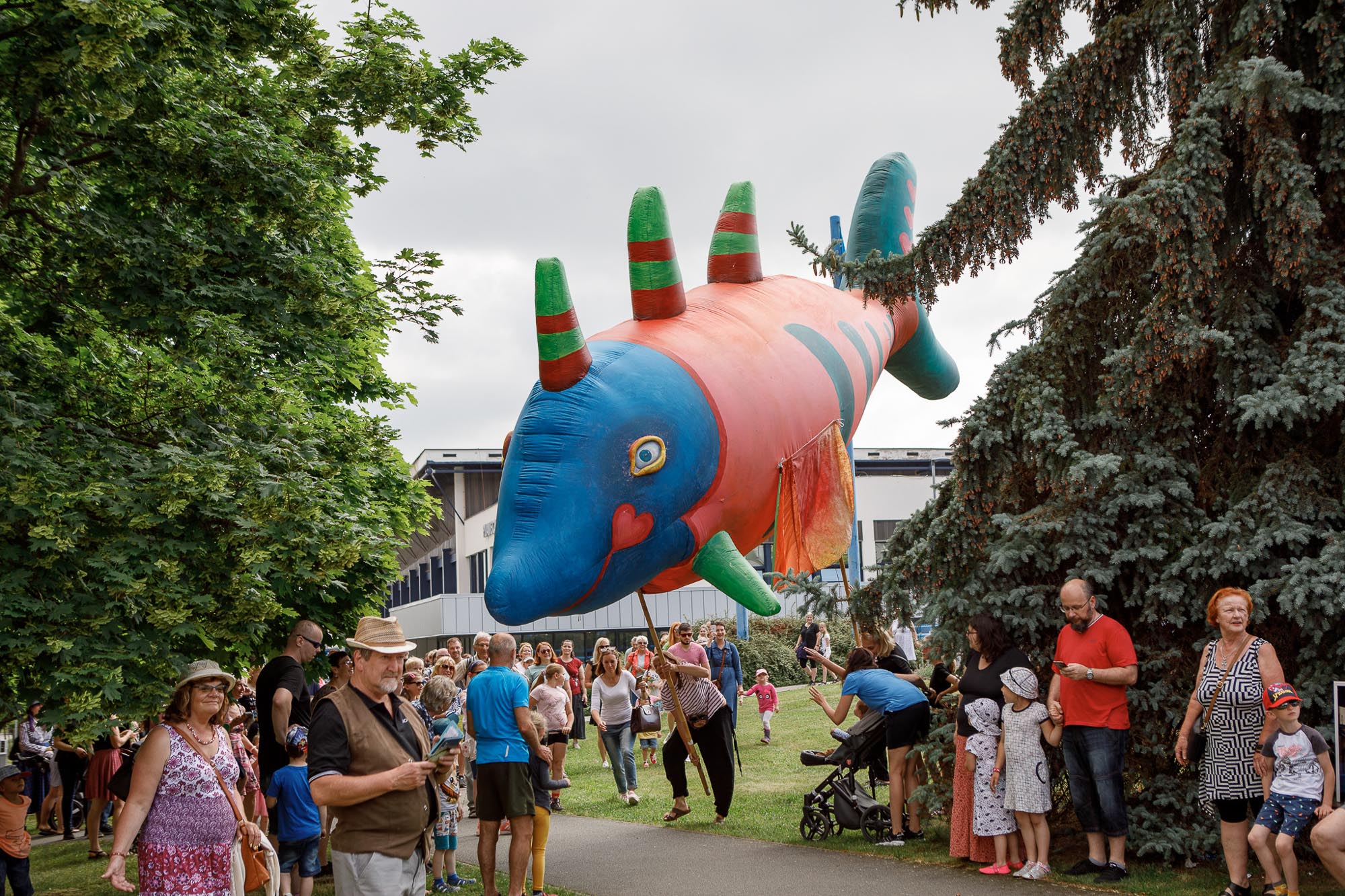 Loutkové Slovany (foto: V. Štaif, 4.6.2022)