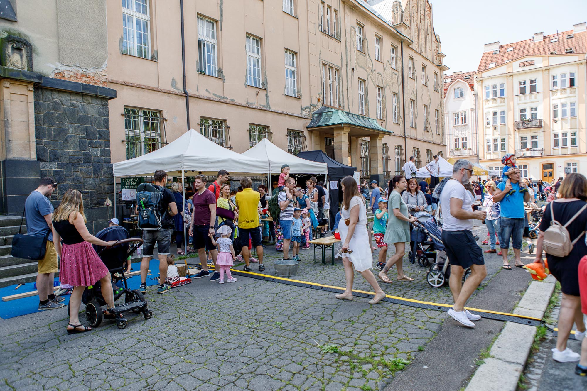 Loutkové Slovany (foto: V. Štaif, 4.6.2022)