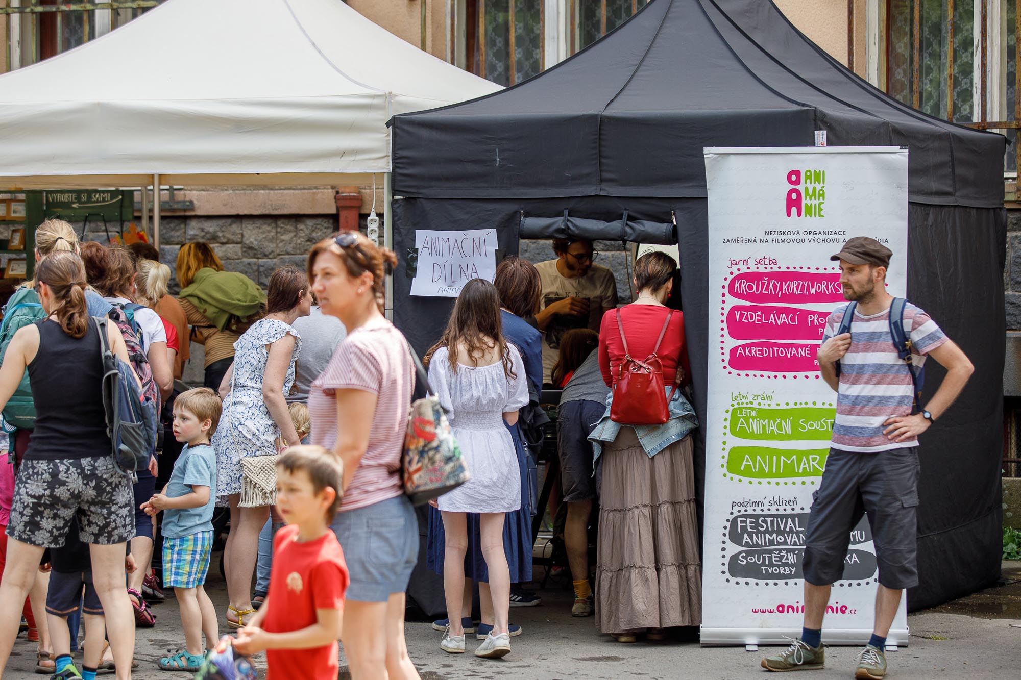 Loutkové Slovany (foto: V. Štaif, 4.6.2022)