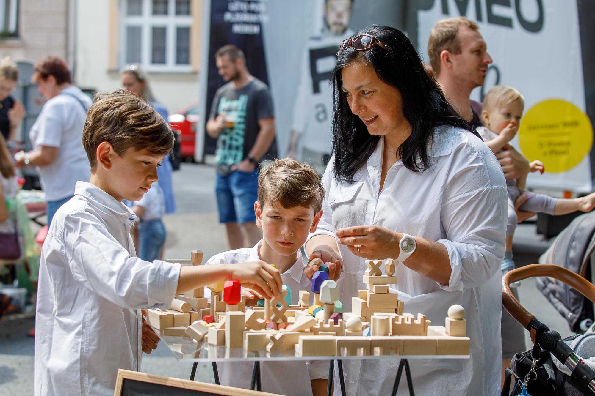 Loutkové Slovany (foto: V. Štaif, 4.6.2022)