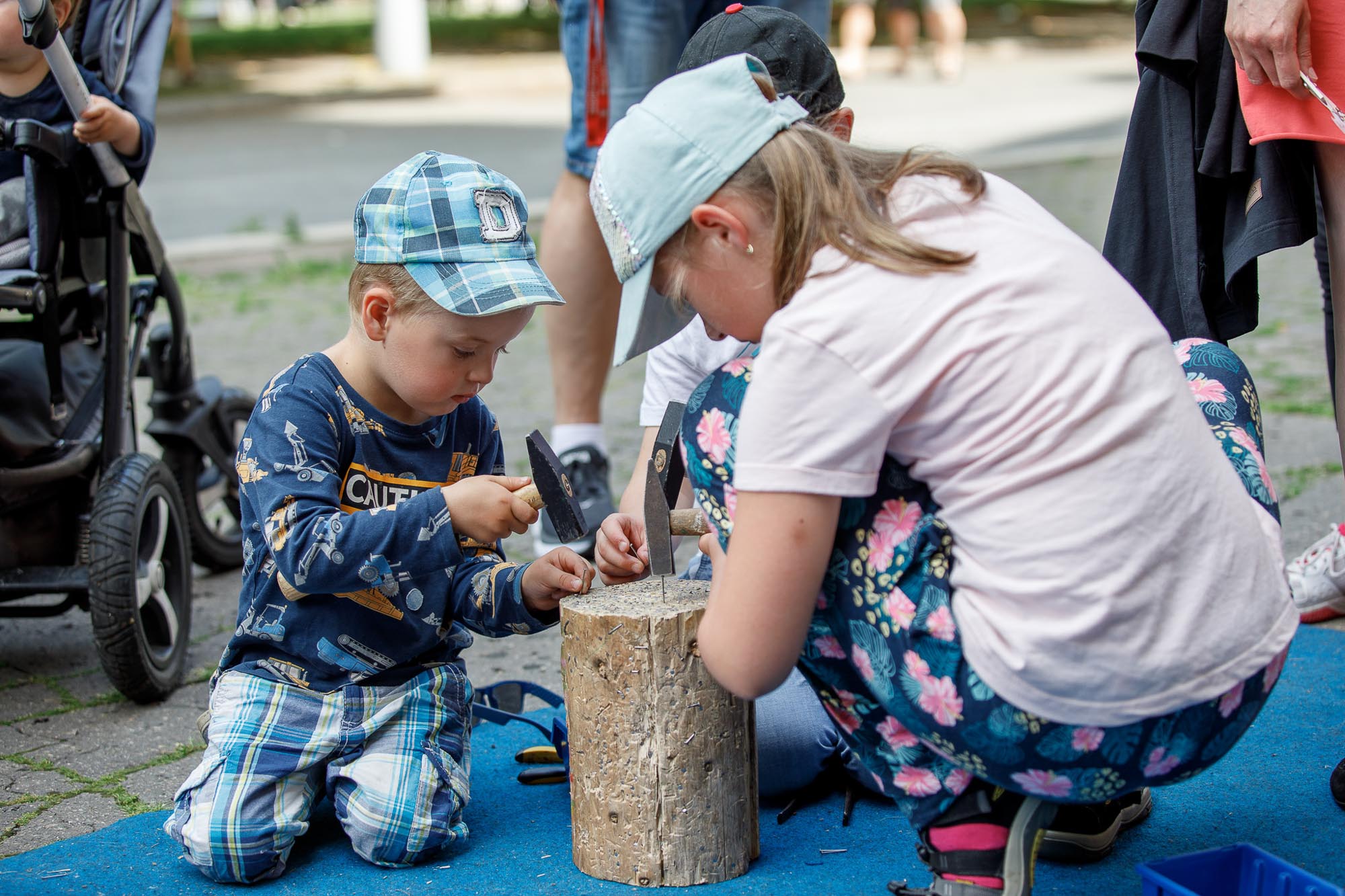 Loutkové Slovany (foto: V. Štaif, 4.6.2022)