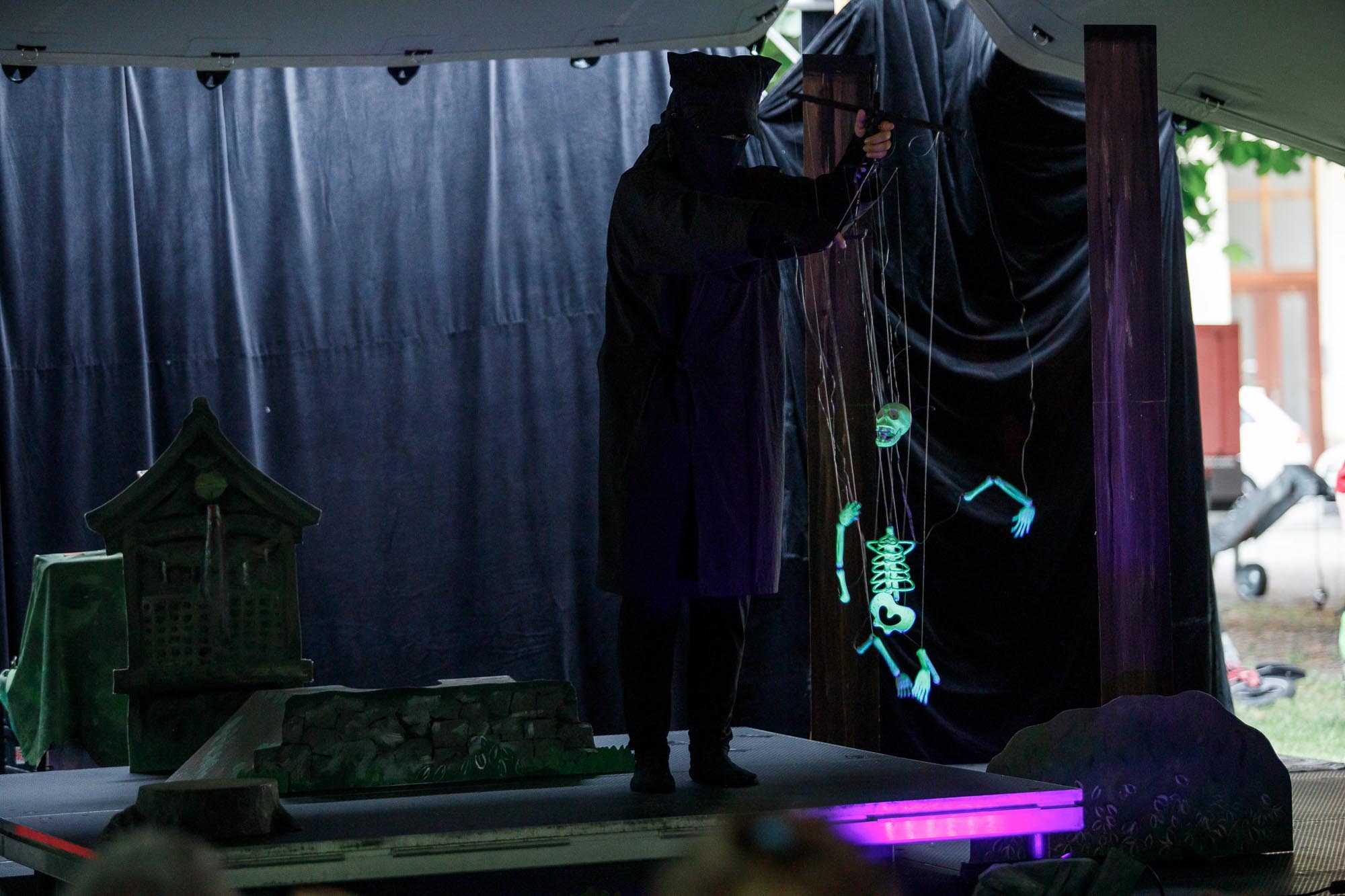 Loutkové Slovany (foto: V. Štaif, 4.6.2022)