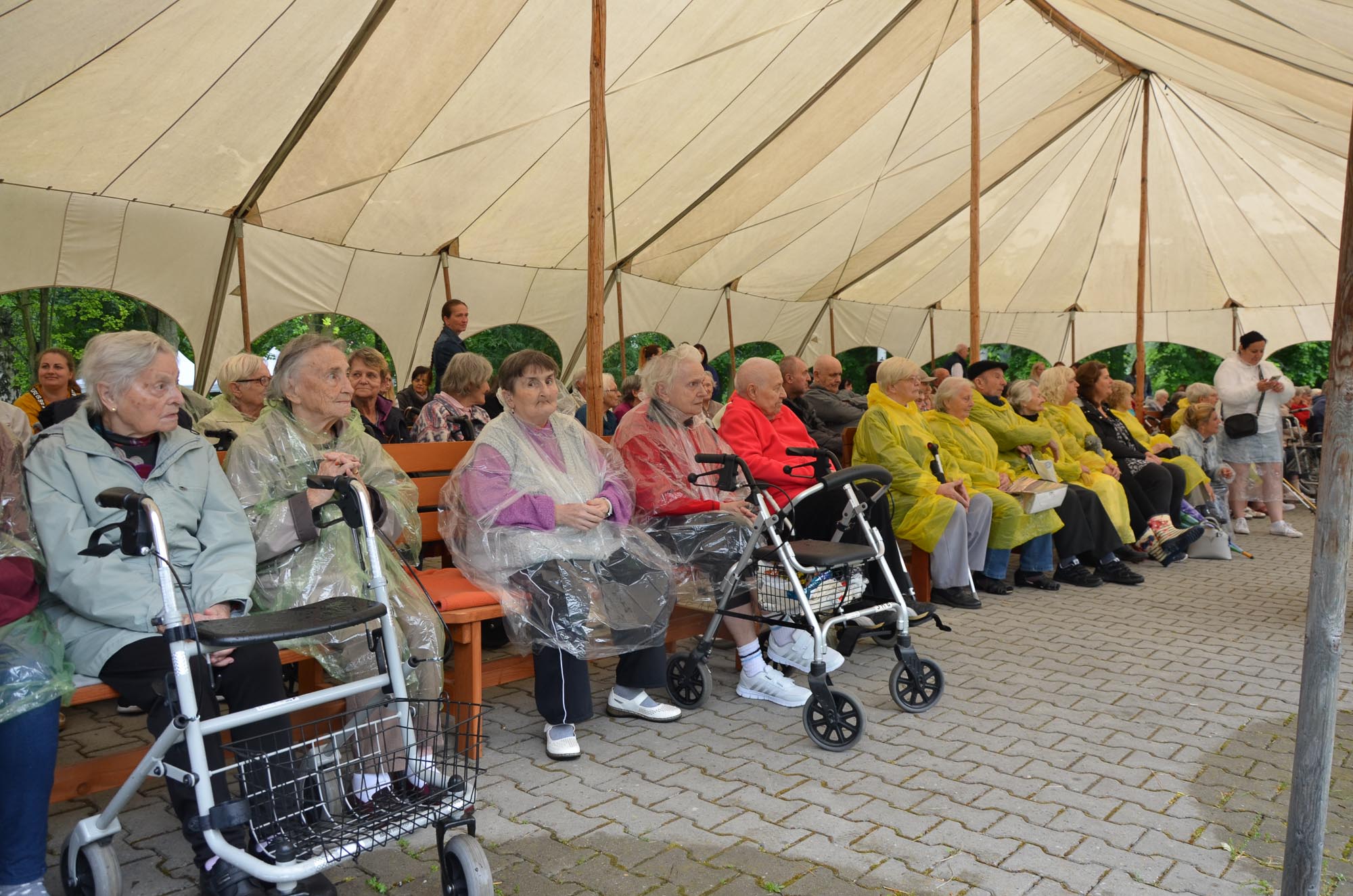 Zahradní slavnost na Divokém západě (foto: E. Kriegerová, 7.6.2022)