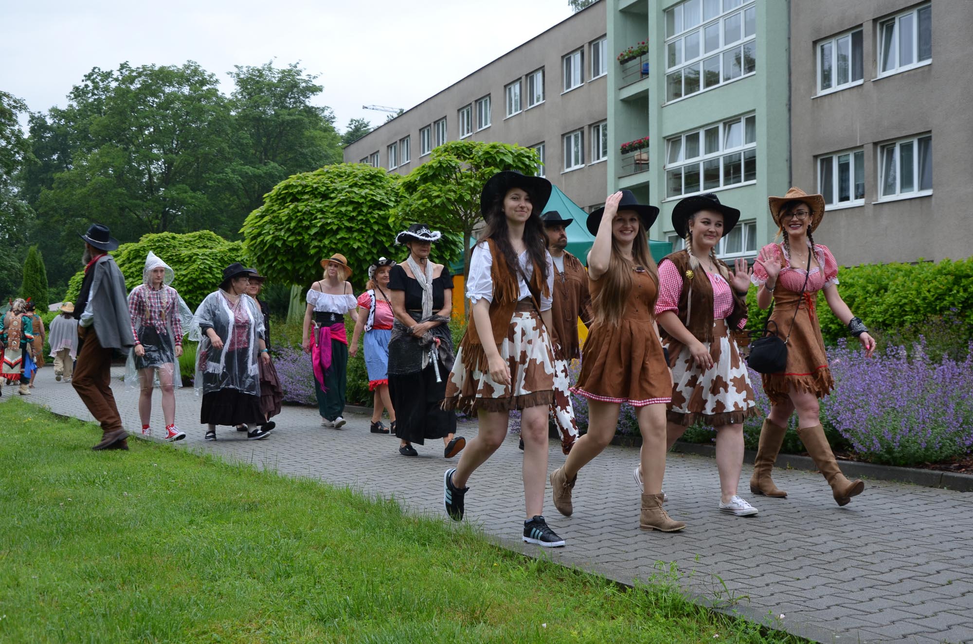 Zahradní slavnost na Divokém západě (foto: E. Kriegerová, 7.6.2022)