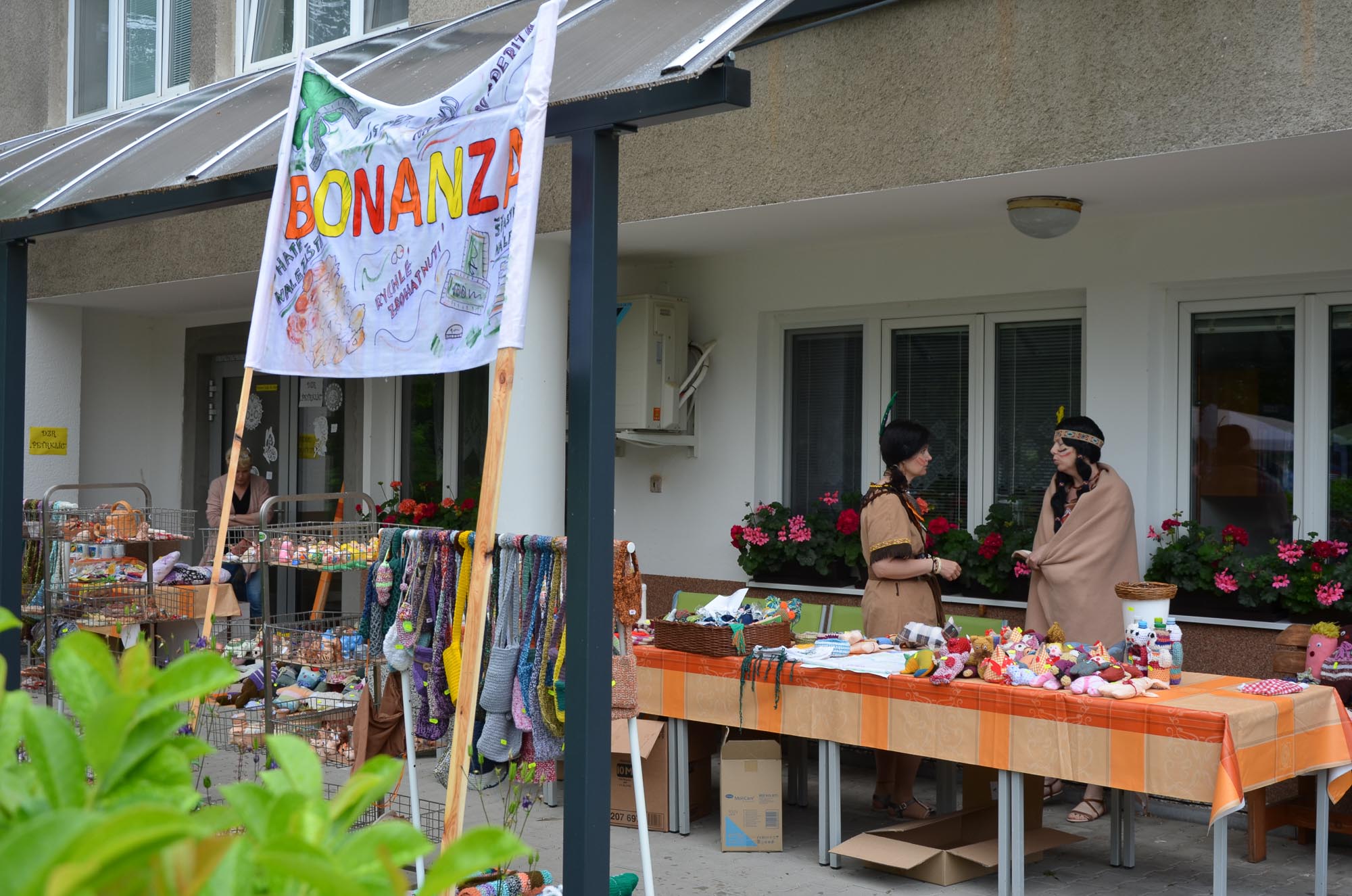 Zahradní slavnost na Divokém západě (foto: E. Kriegerová, 7.6.2022)