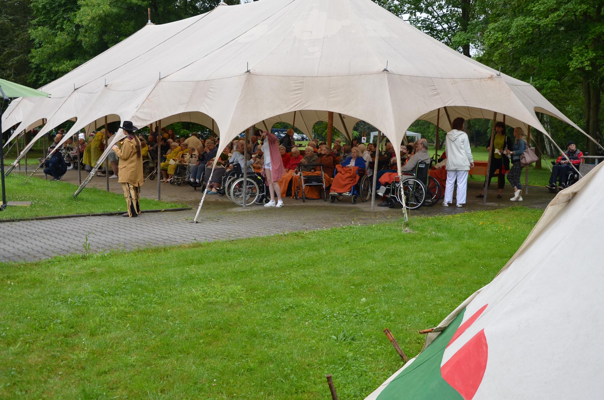 Zahradní slavnost na Divokém západě (foto: E. Kriegerová, 7.6.2022)