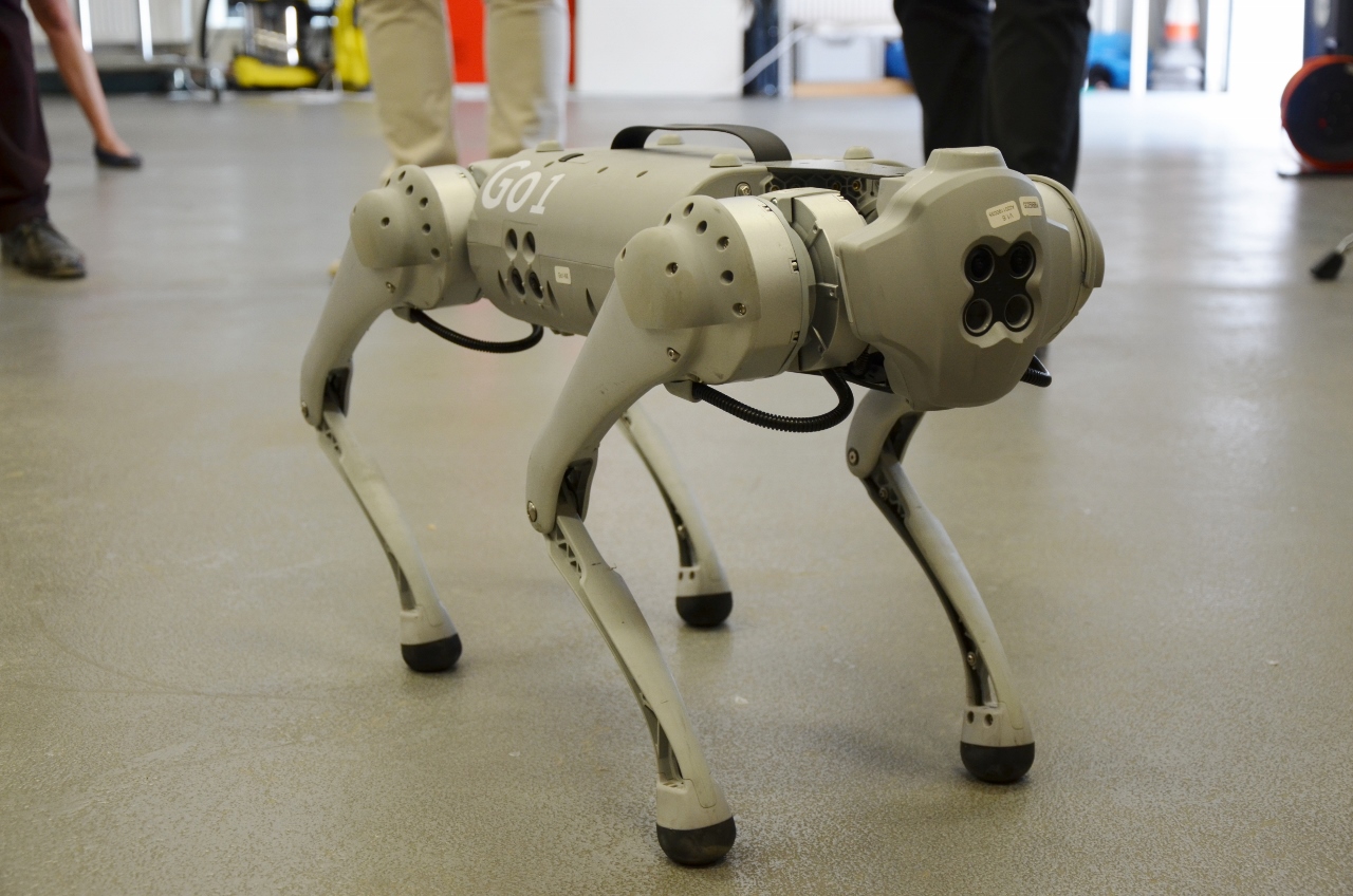 Ve čtvrtek 16. června 2022 zavítal do západočeské metropole náměstek ministra pro místní rozvoj Ondřej Profant, jenž se ve své funkci věnuje digitální transformaci Česka. I z toho důvodu se zajímal o chytré technologie, smart řešení nebo využití dronů v rámci projektů a činností města Plzně. (foto: E. Kriegerová, 16.6.2022)