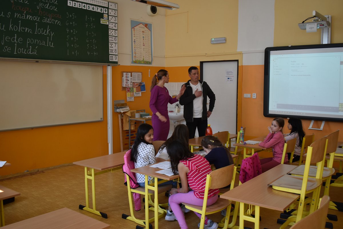 Duháček - kroužek 16. ZŠ (foto: A. Jarošová)