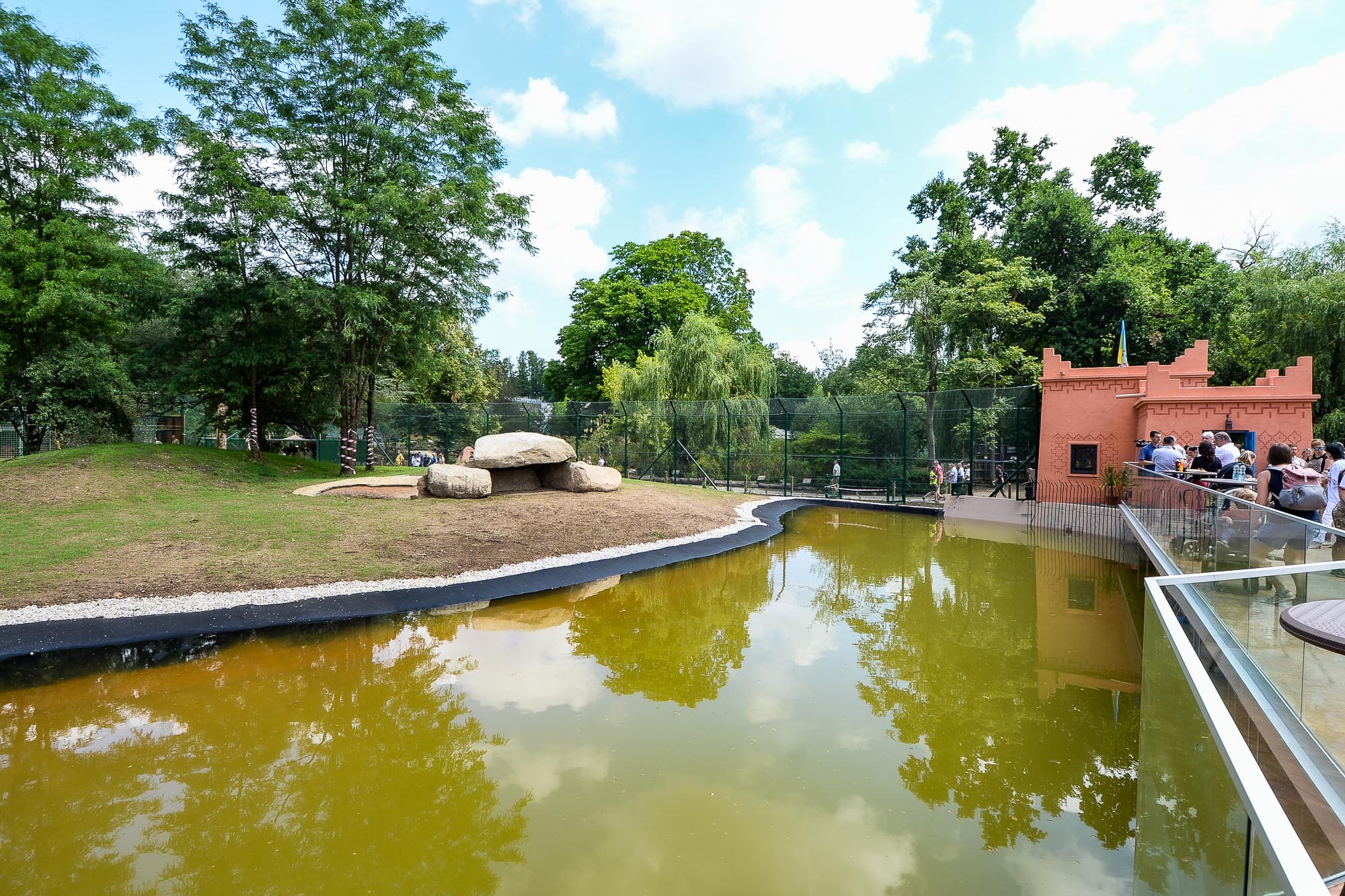 Plzeňská zoo modernizovala výběh pro lvy (foto: M. Pecuch, 28.6.2022)