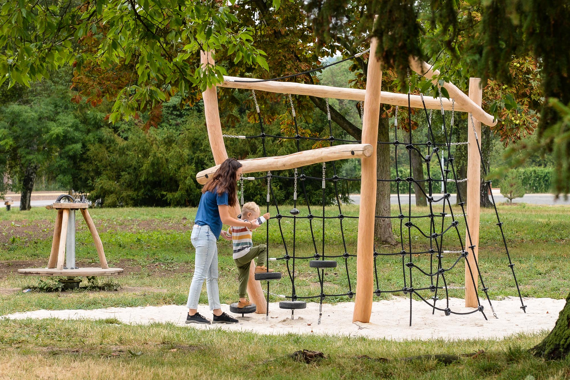 Zrevitalizovaný park za OC Plzeň Plaza se otevřel veřejnosti (foto: M. Pecuch, 19.8.2022)
