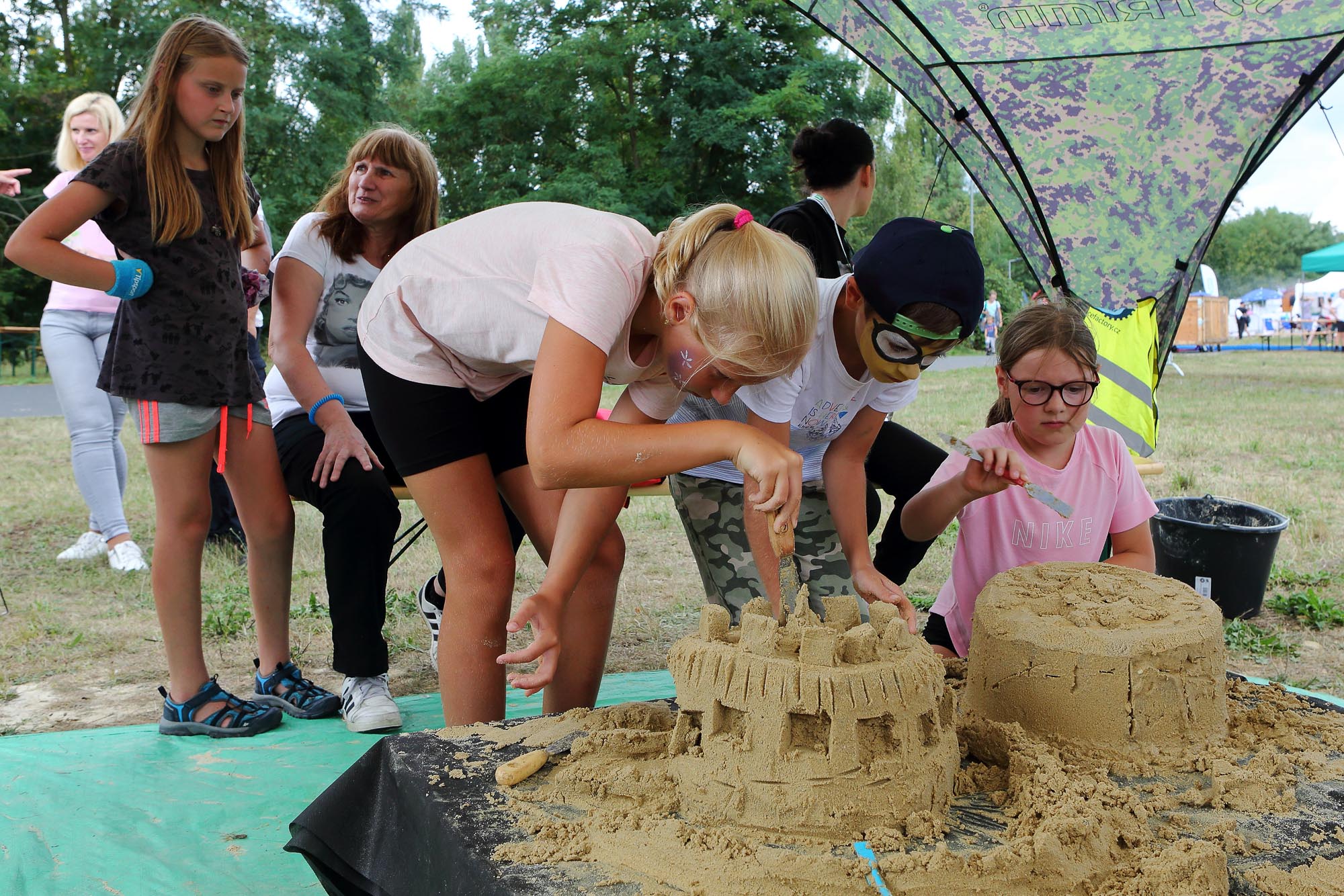 Úvodní víkend Sportmanie Plzeň 2022 poznamenal déšť (foto: Z. Vaiz, 20.8.2022)