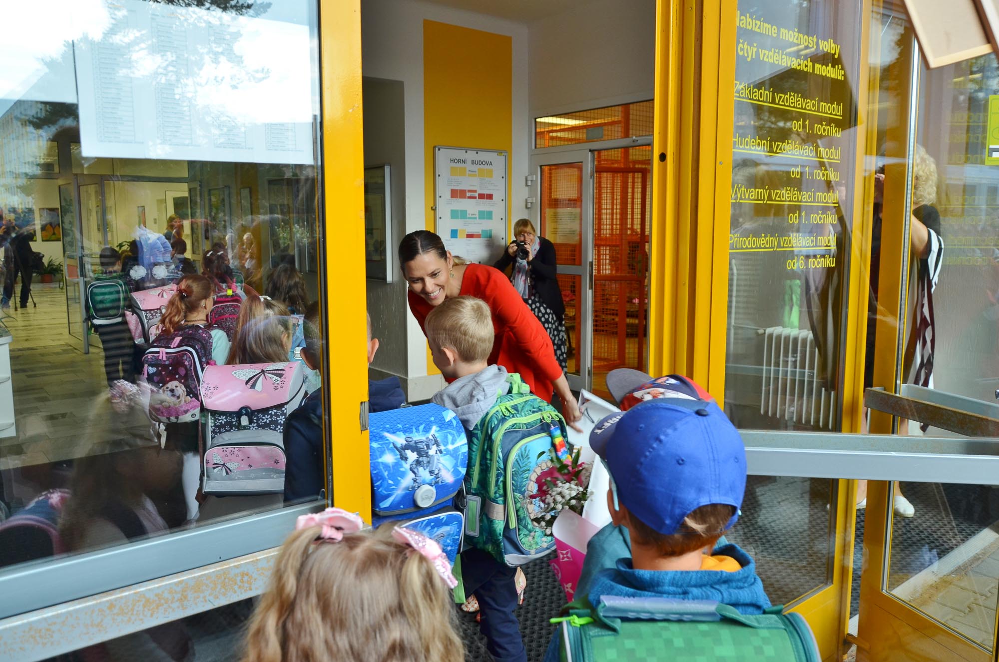 První školní den v Plzni (foto: M. Pecuch, A. Jarošová, E. Kriegerová, H. Josefová, 1.9.2022)