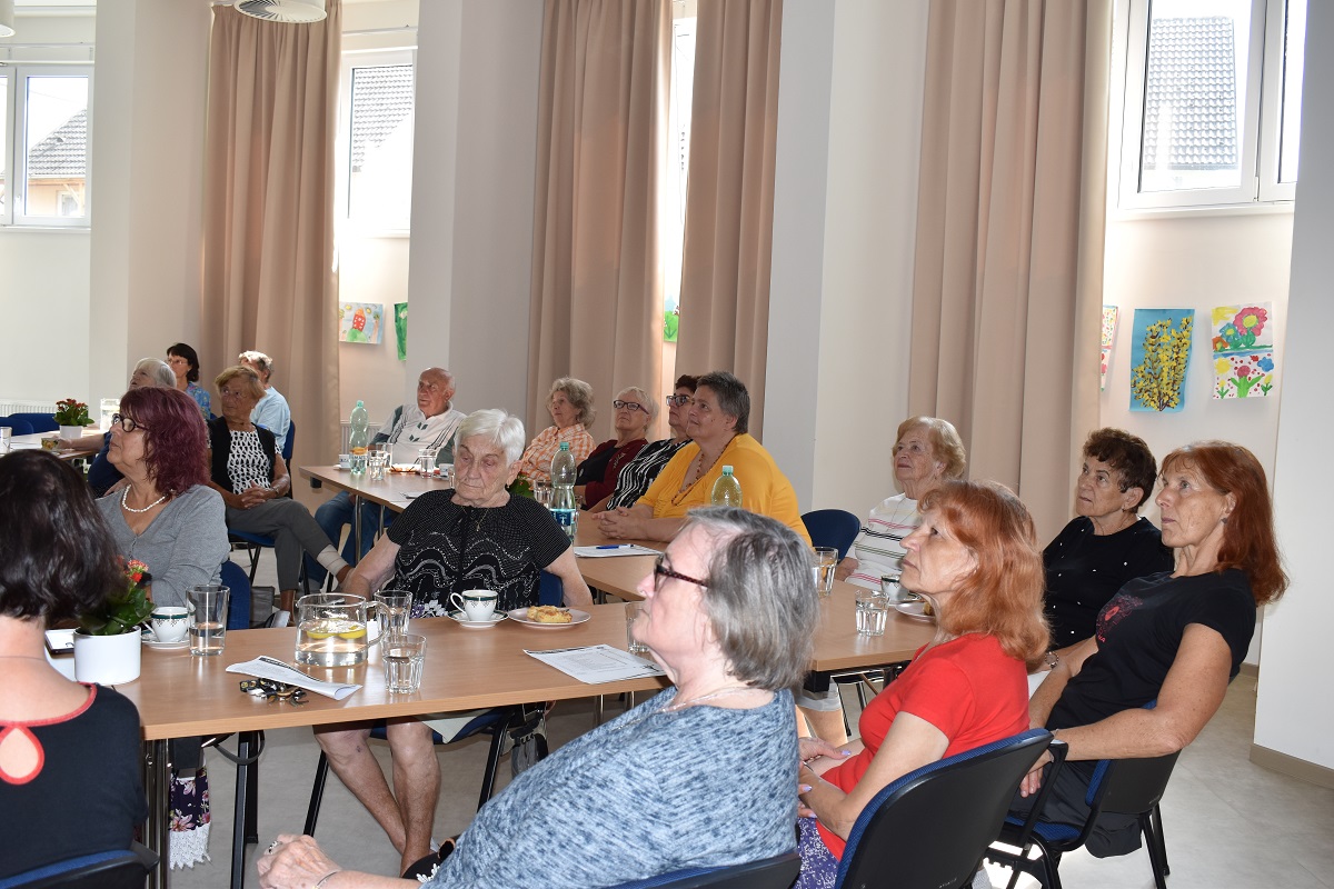 Mezigenerační a dobrovolnické centrum Totem zahajuje novou sezonu (foto: H. Josefová / E. Kriegerová, 6.9.2022)