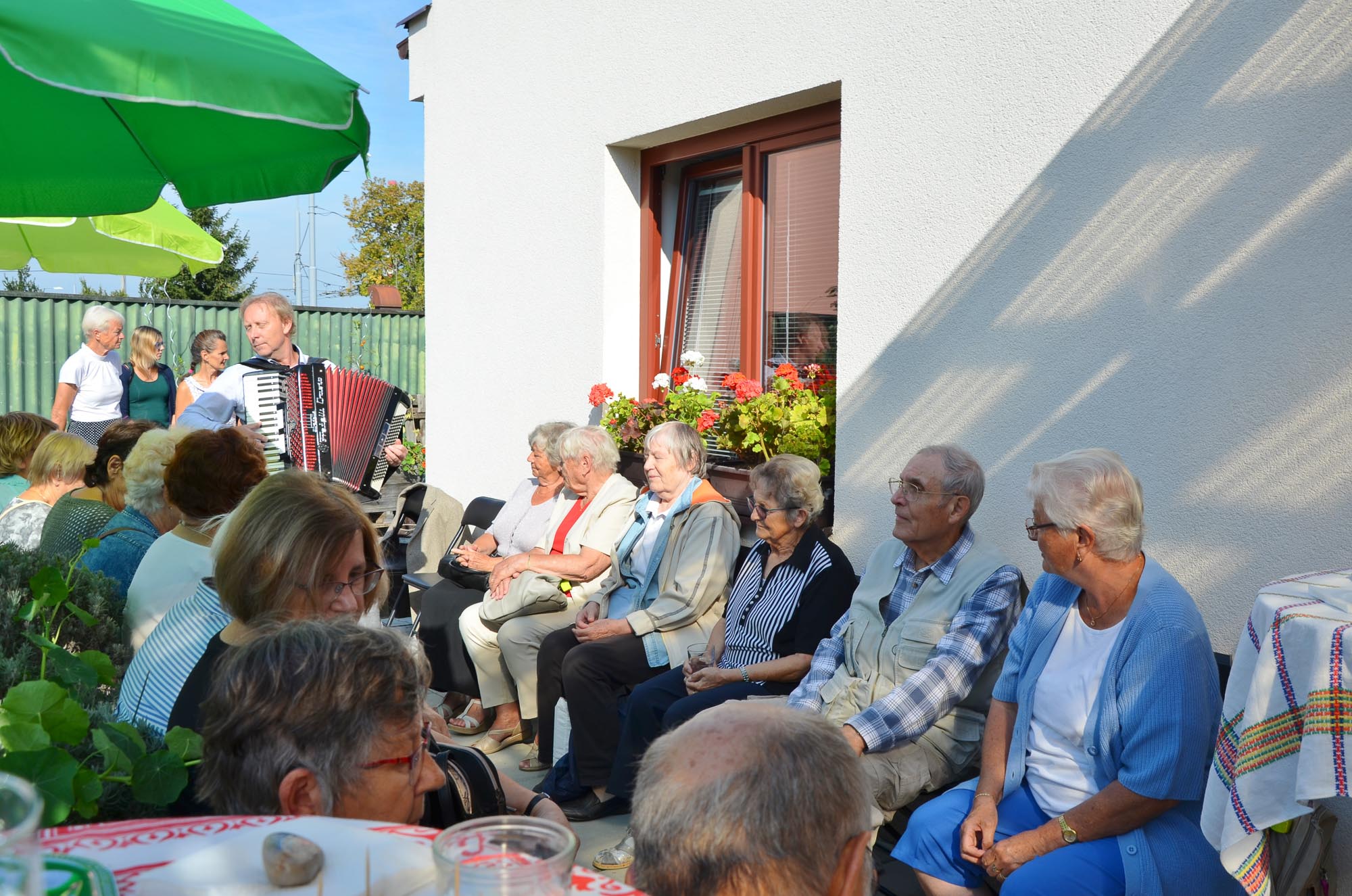 Mezigenerační a dobrovolnické centrum Totem zahajuje novou sezonu (foto: H. Josefová / E. Kriegerová, 6.9.2022)