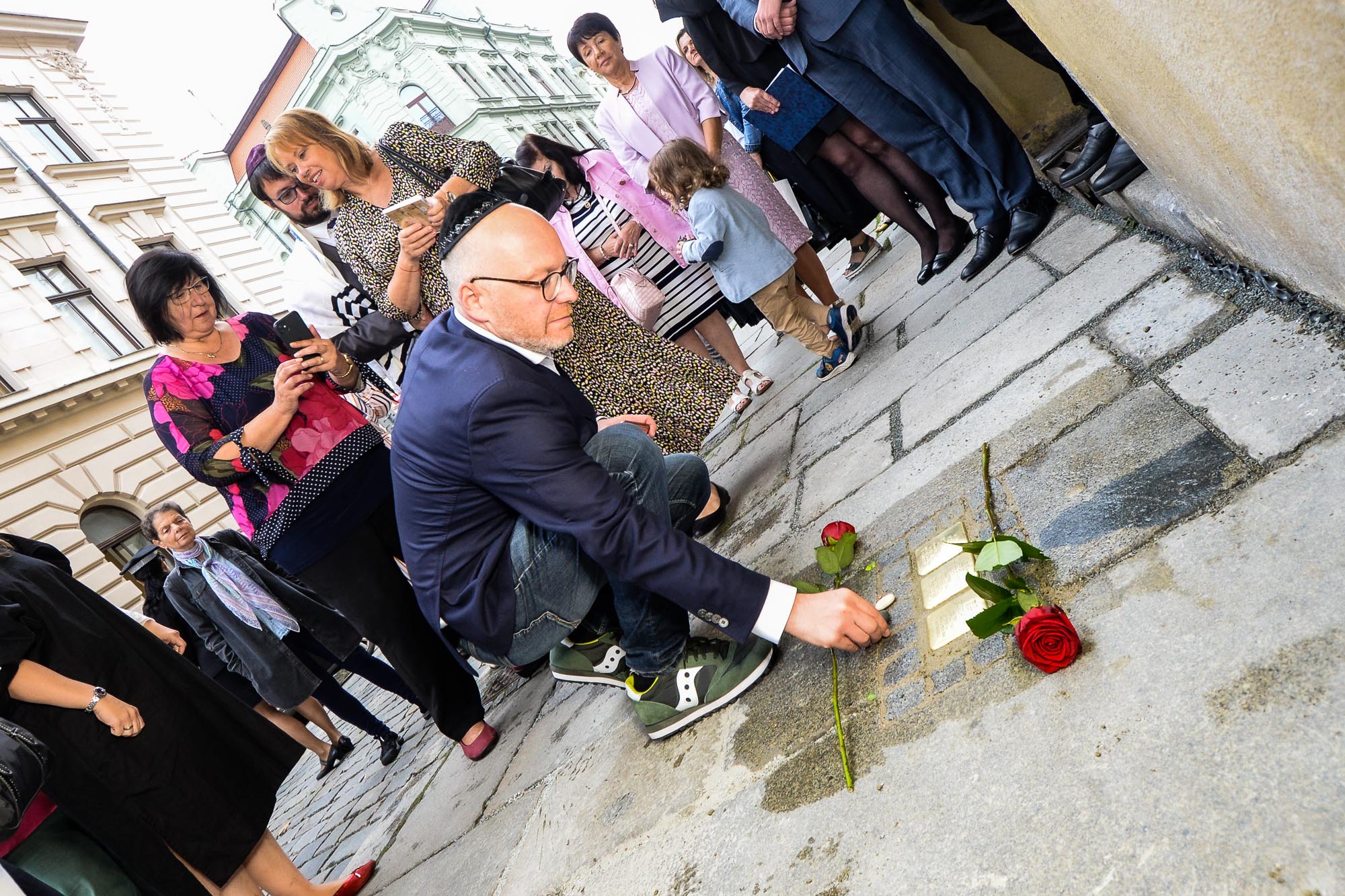 Kameny zmizelých připomínají oběti holokaustu (foto: M. Pecuch, 7.9.2022)