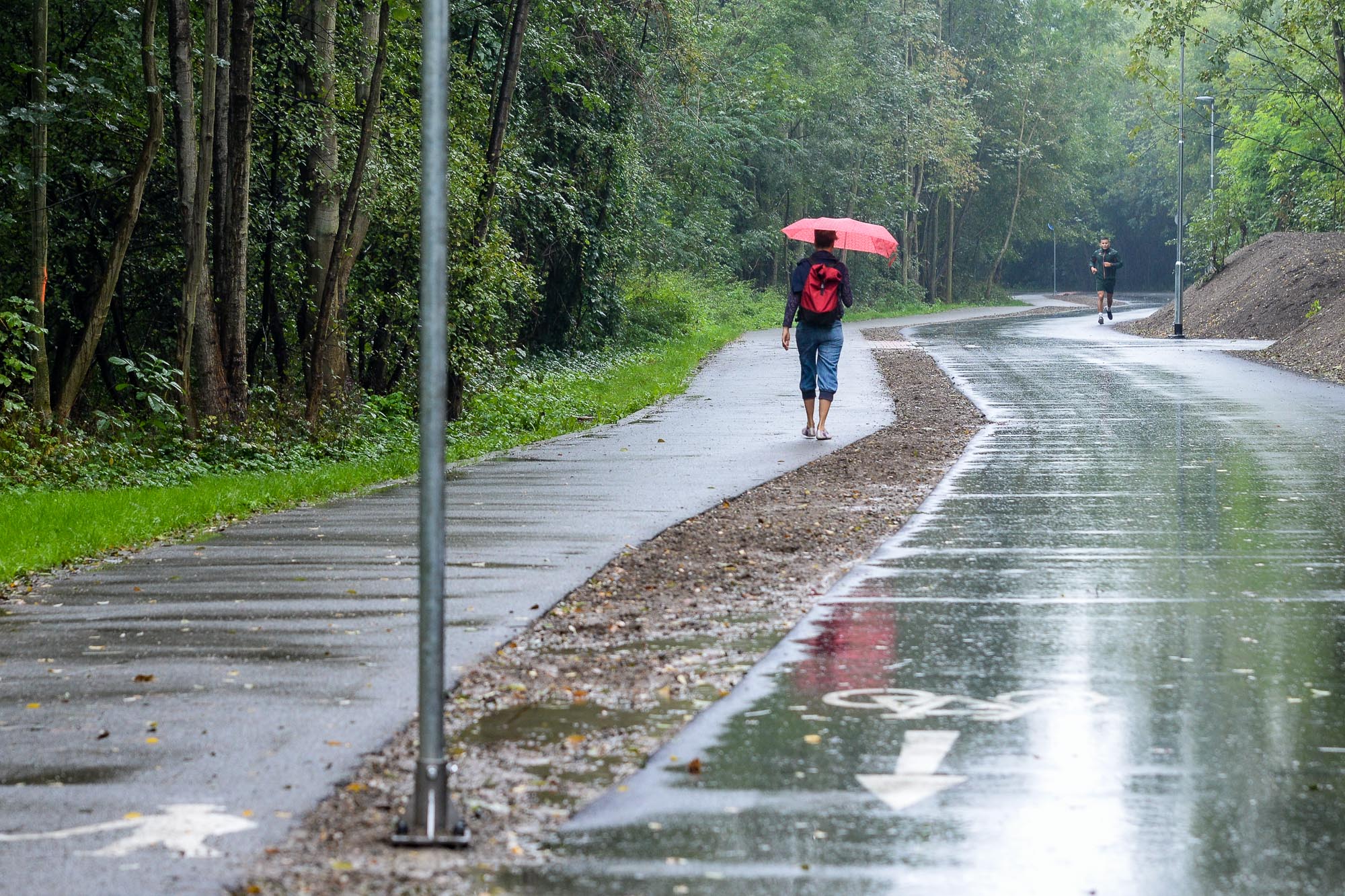 Jeden z nejfrekventovanějších úseků plzeňských zelených stezek u Radbuzy byl opět otevřen (foto: M. Pecuch, 14.9.2022)