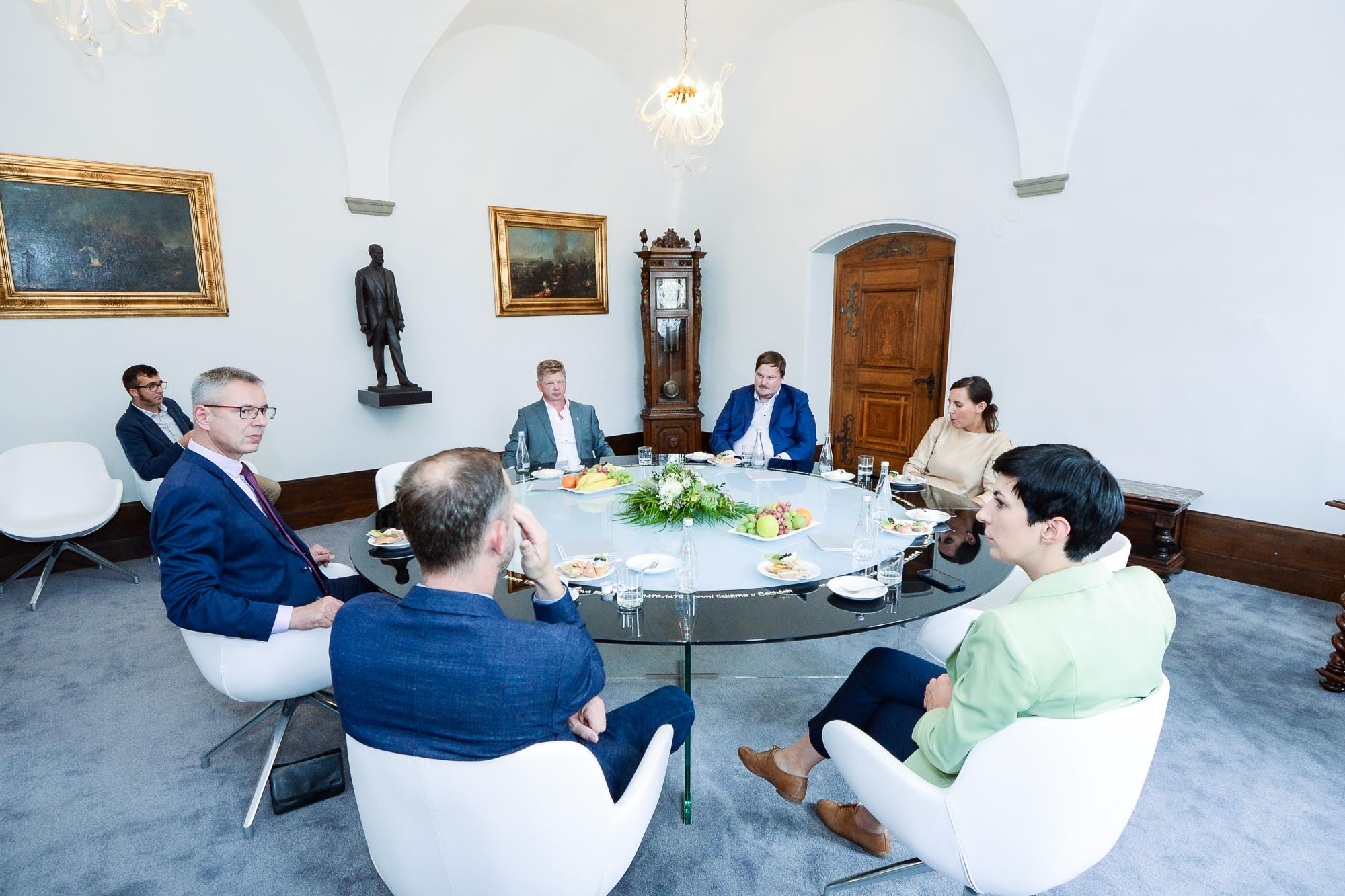 Předsedkyni PS Parlamentu České republiky Markétu Pekarovou Adamovou přivítal primátor Pavel Šindelář (foto: M. Pecuch, 15.9.2022)
