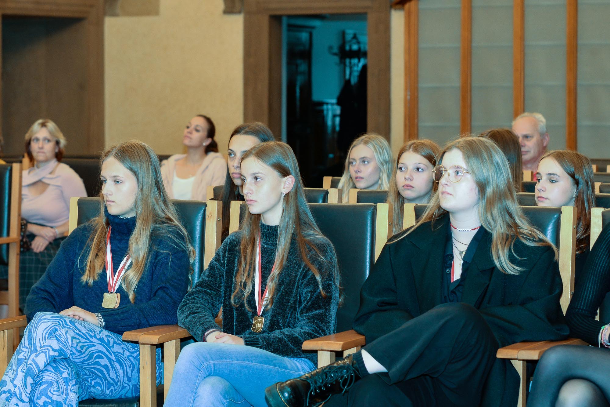 Plzeňské mistryně světa ze Storm Ballet zavítaly na plzeňskou radnici (foto: M. Pecuch, 20.9.2022)