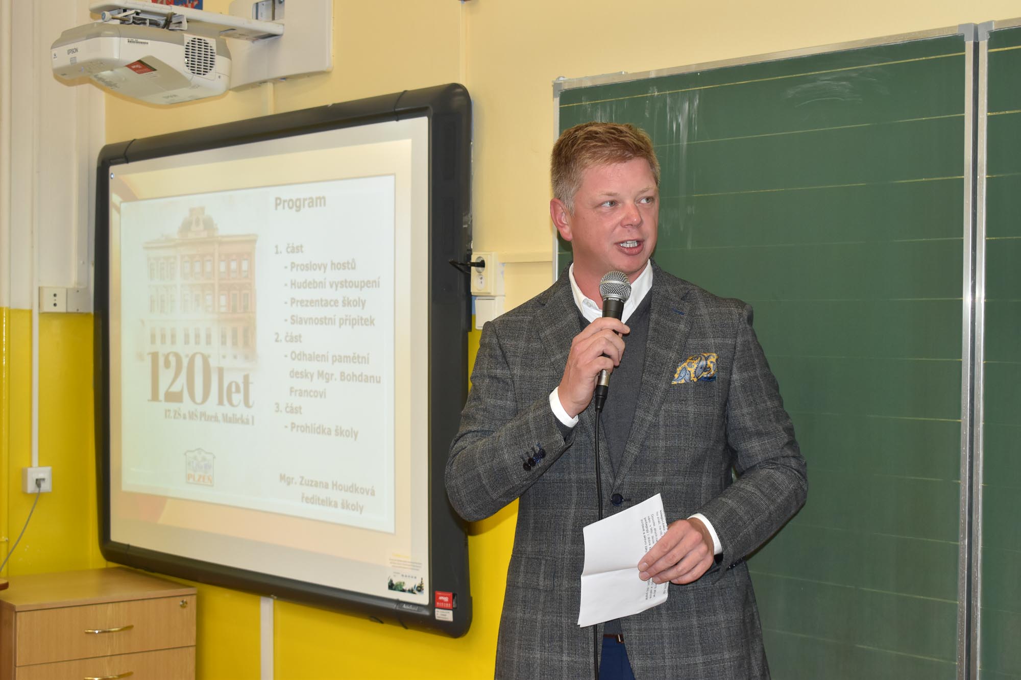 Odhalení pamětní desky Bohdanu Francovi (foto: A. Jarošová, 5.10.2022)