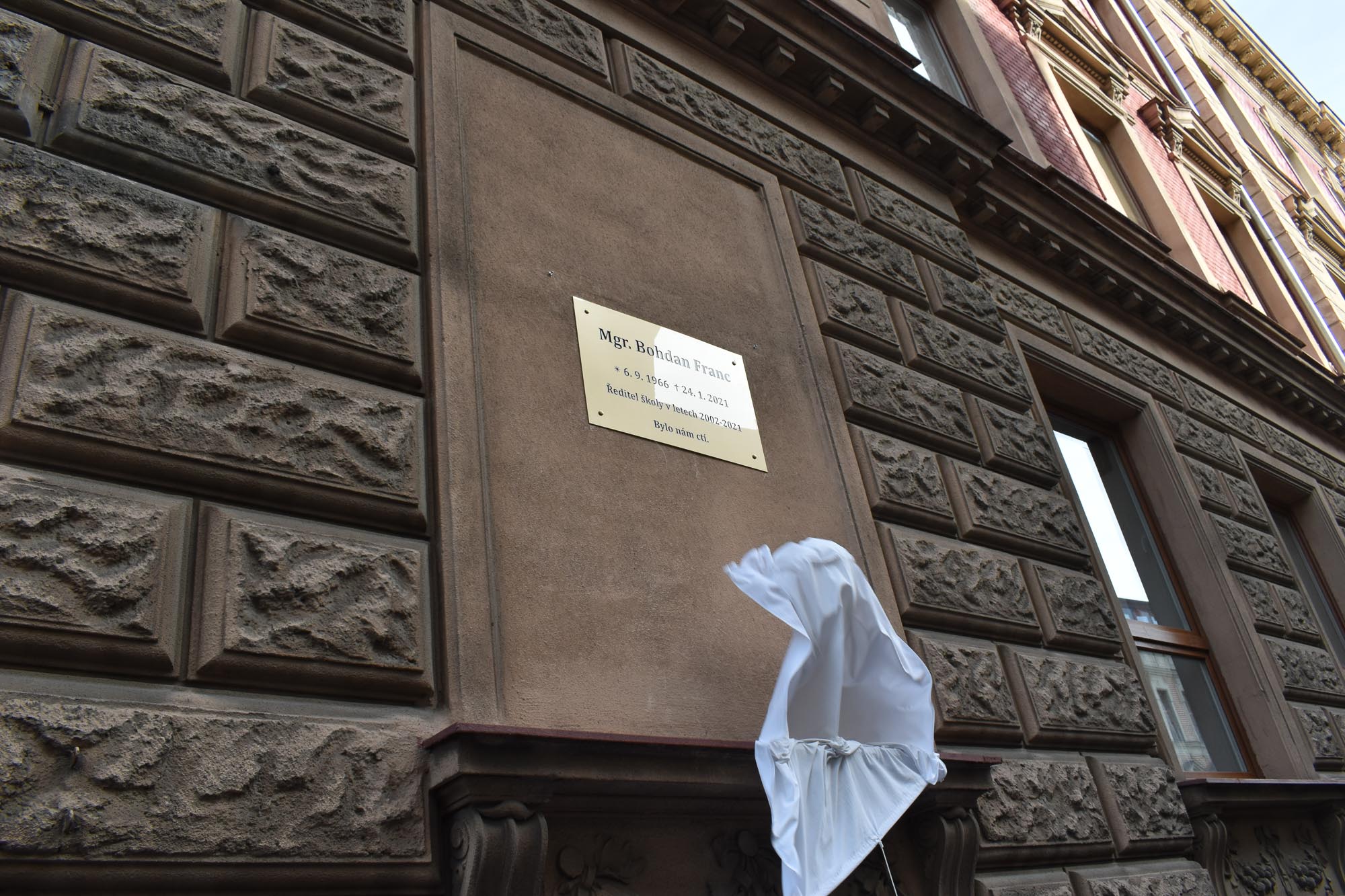 Odhalení pamětní desky Bohdanu Francovi (foto: A. Jarošová, 5.10.2022)