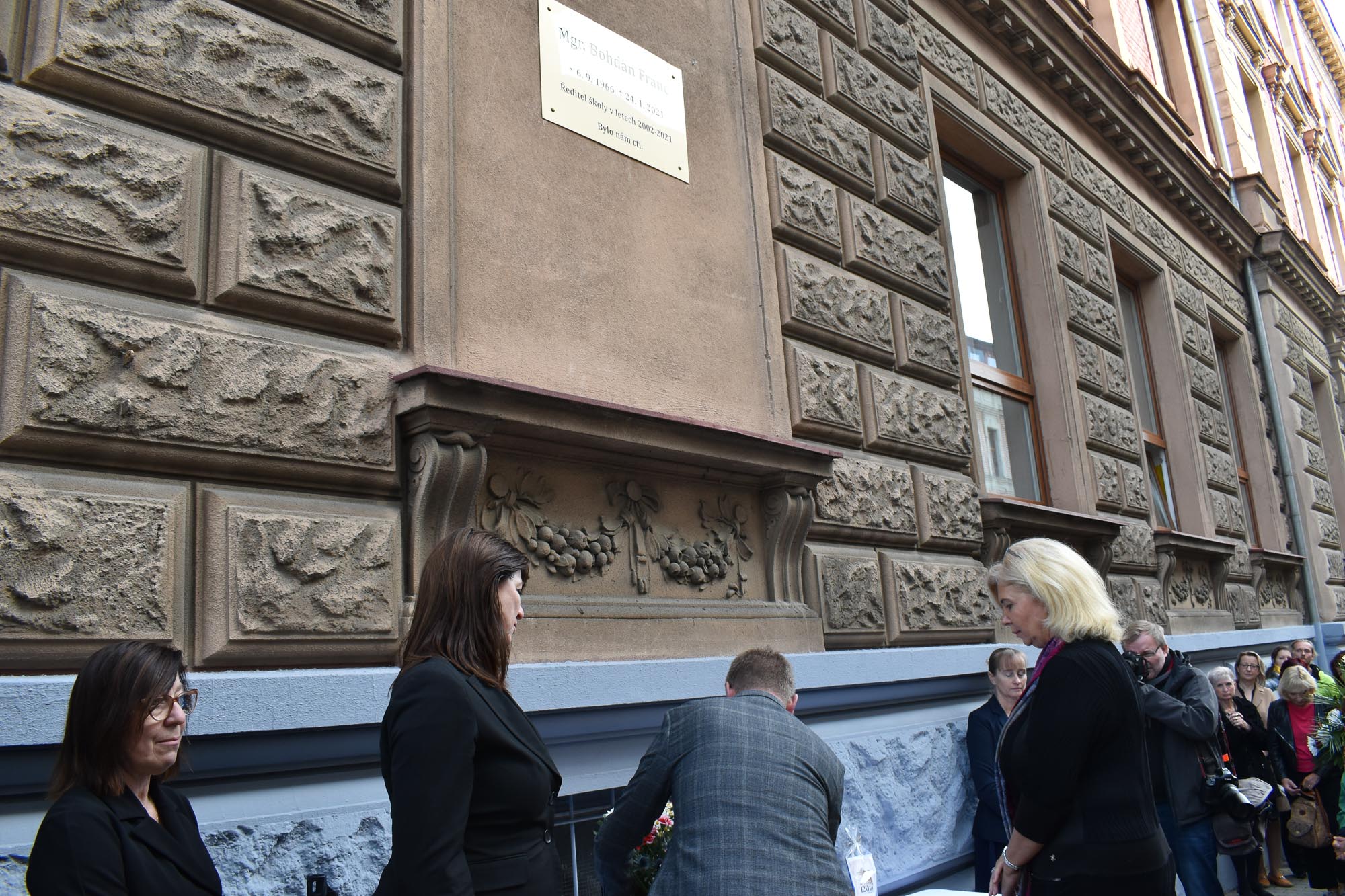 Odhalení pamětní desky Bohdanu Francovi (foto: A. Jarošová, 5.10.2022)