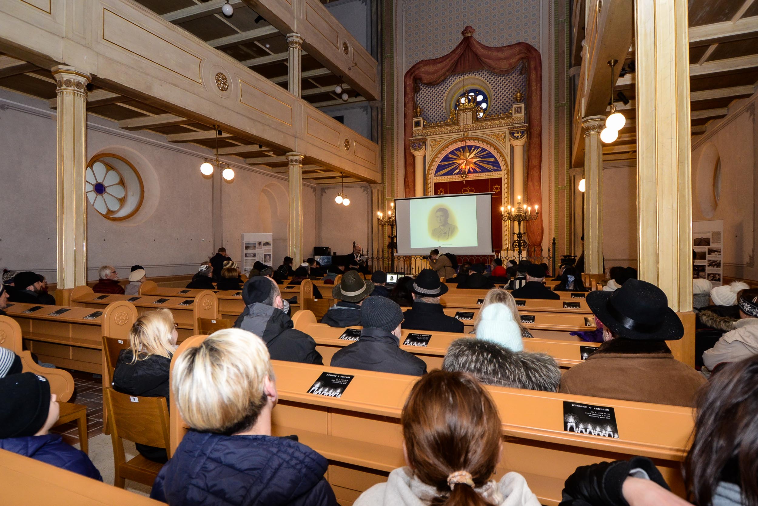 Plzeň uctila památku Židů, kteří byli před 81 lety deportováni do Terezína (foto: M. Pecuch, 22.1.2023)