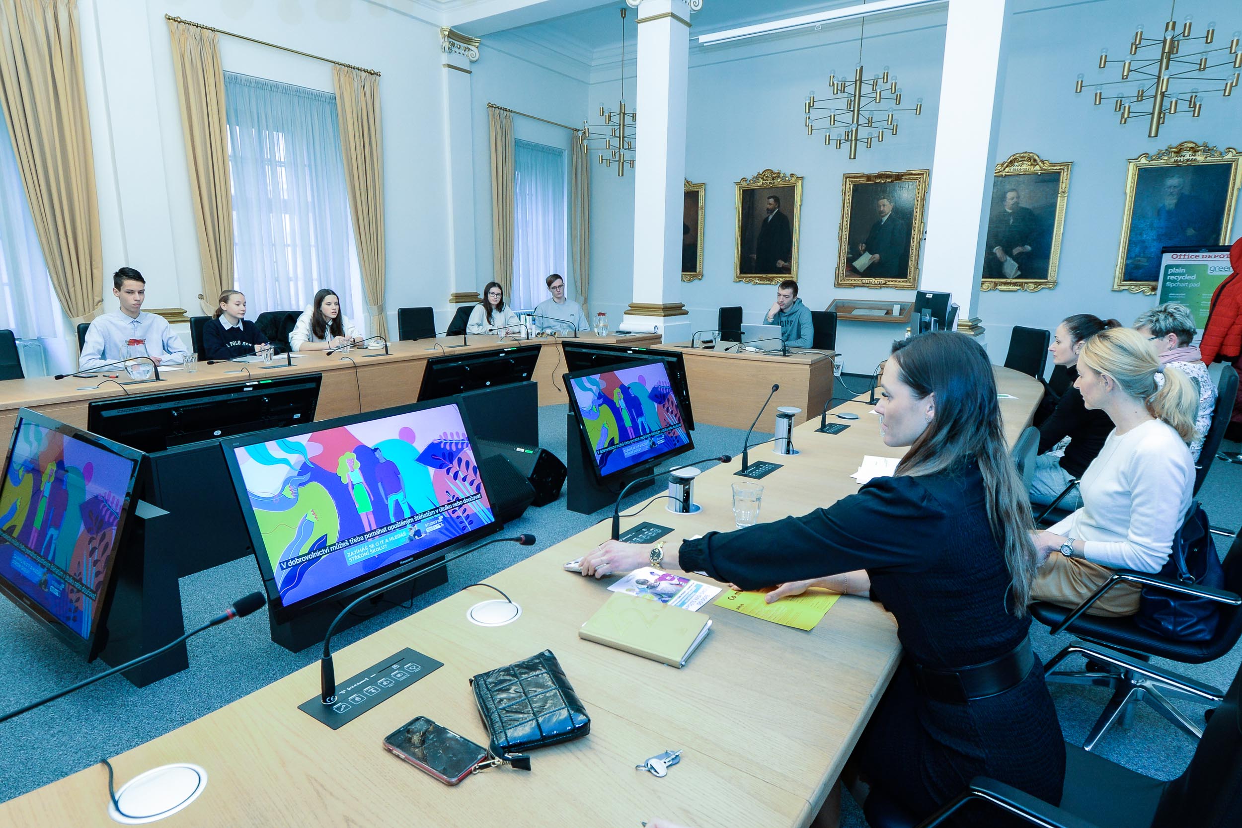 Na plzeňské radnici zasedali předsedové žákovského parlamentu