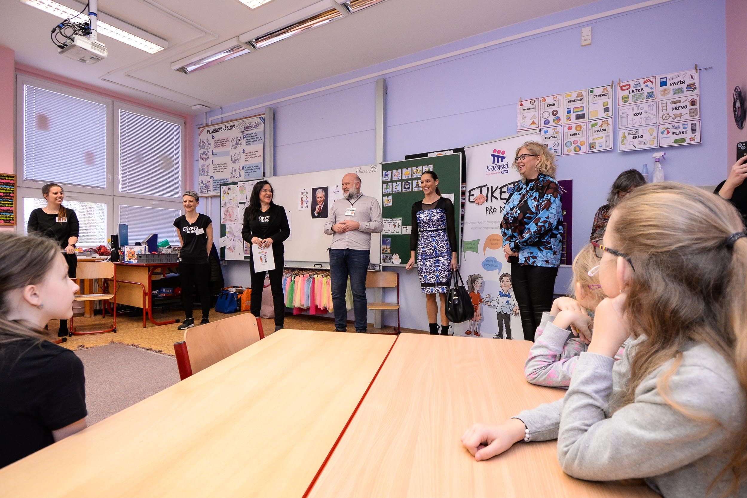 Hodina etikety na 1. ZŠ (foto: M. Pecuch, 7.3.2023)