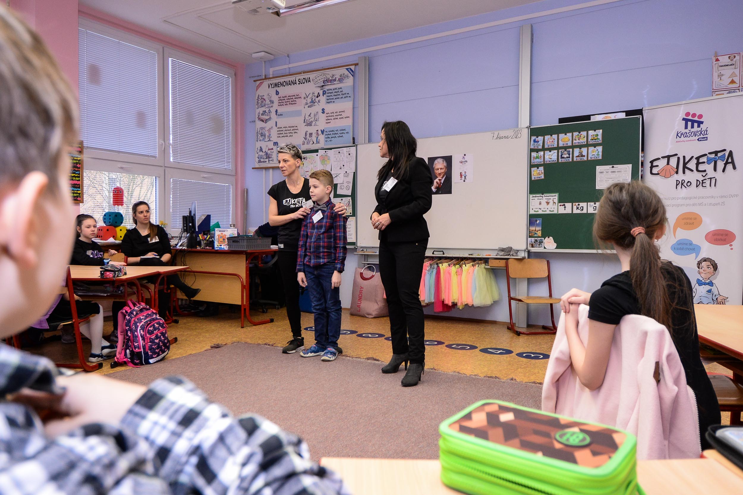 Hodina etikety na 1. ZŠ (foto: M. Pecuch, 7.3.2023)