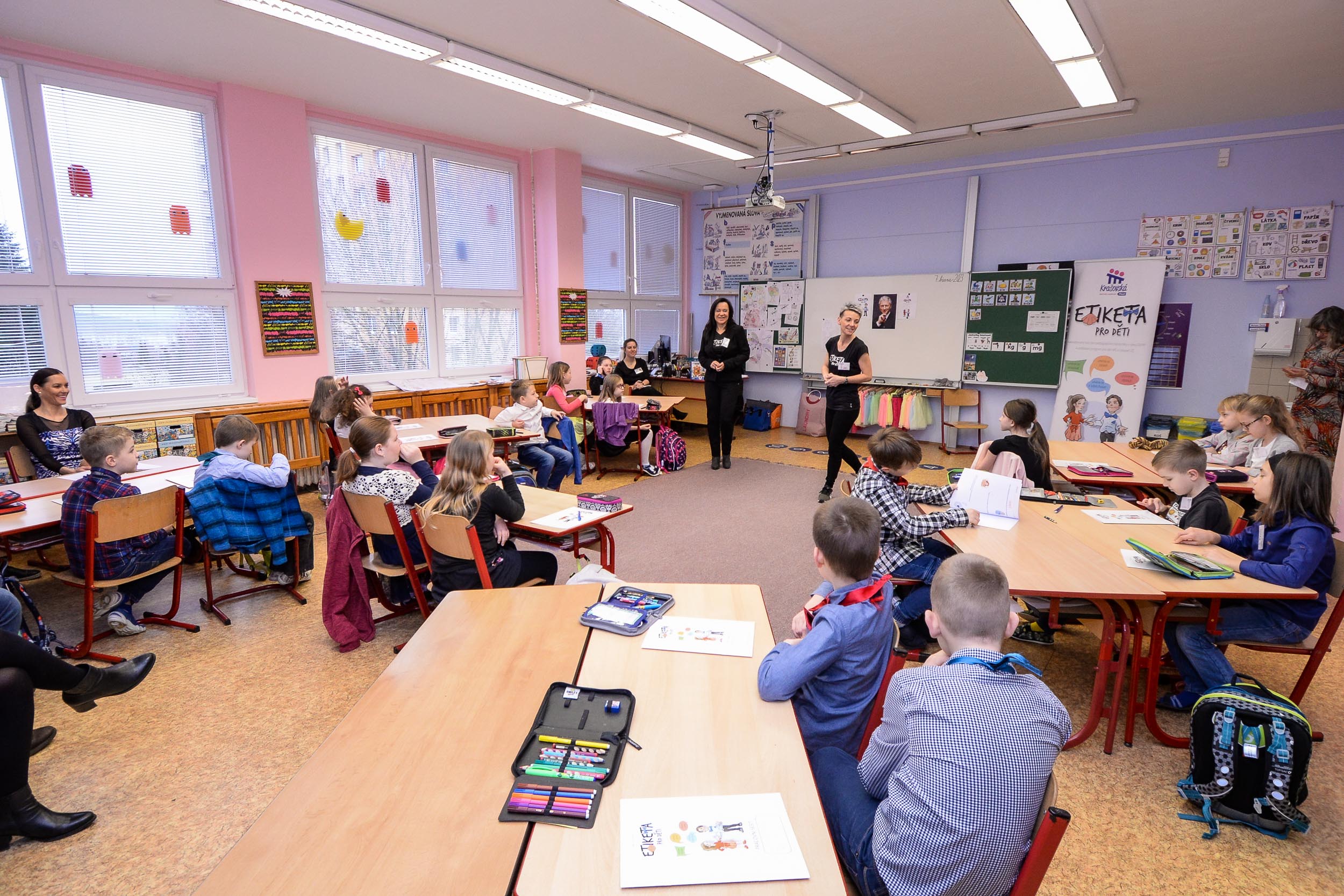 Hodina etikety na 1. ZŠ (foto: M. Pecuch, 7.3.2023)