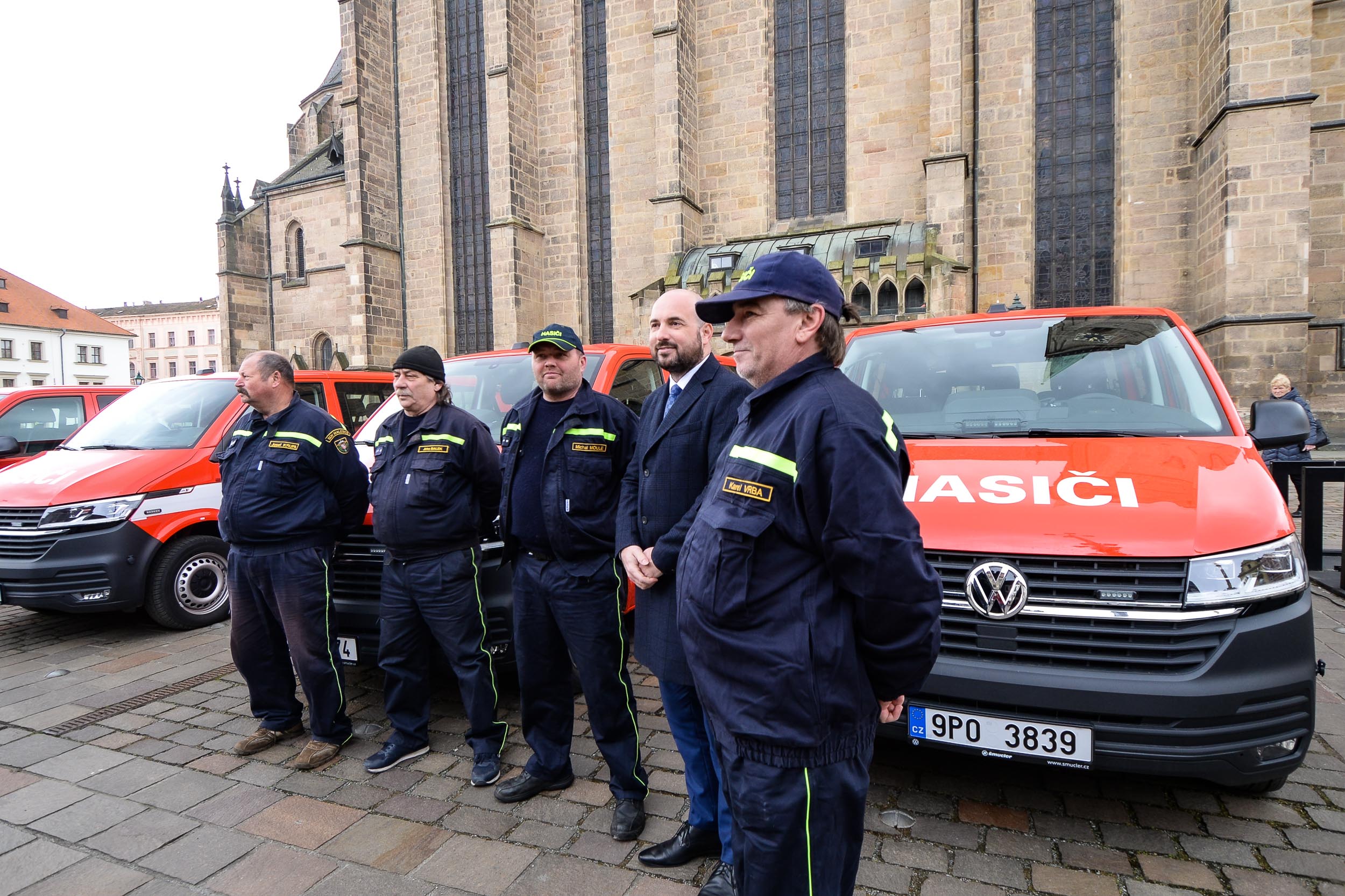 Město Plzeň předalo nová vozidla dobrovolným hasičům (foto: M. Pecuch, 15.3.2023)