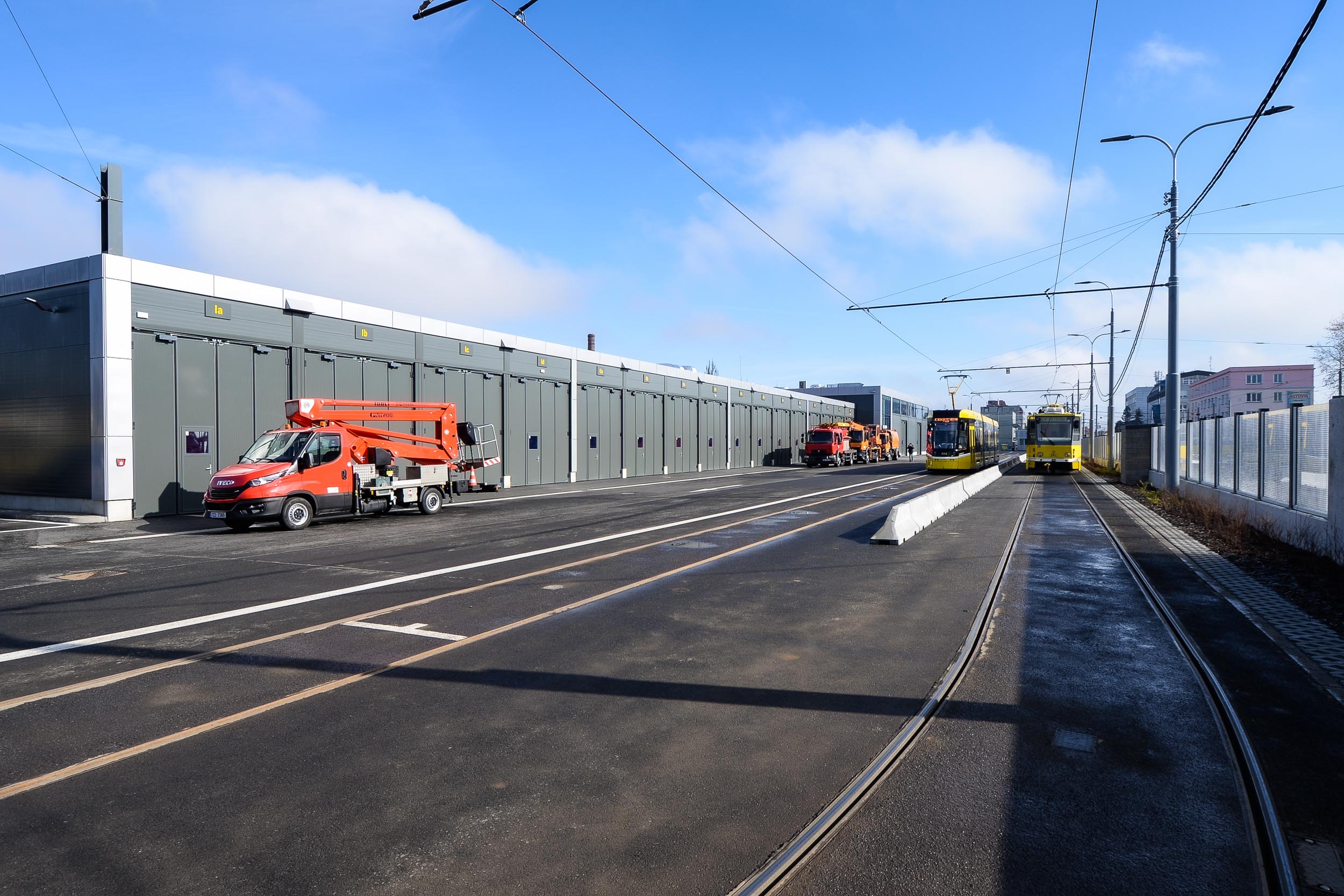 Zahájení provozu nové vozovny Slovany (foto: M. Pecuch, 16.3.2023)