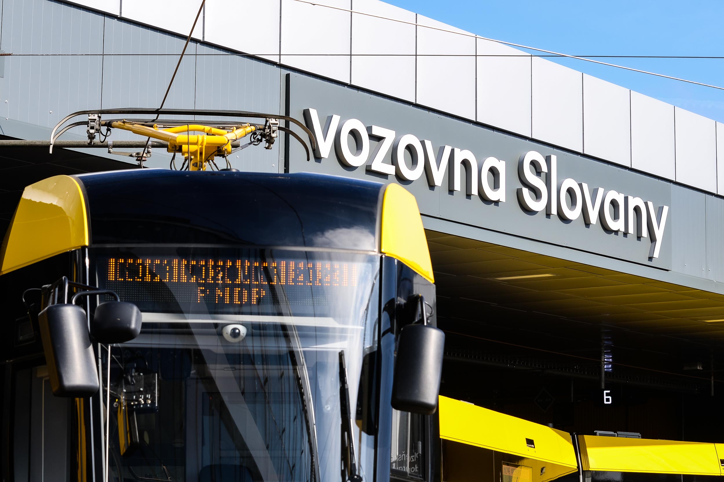 Zahájení provozu nové vozovny Slovany (foto: M. Pecuch, 16.3.2023)